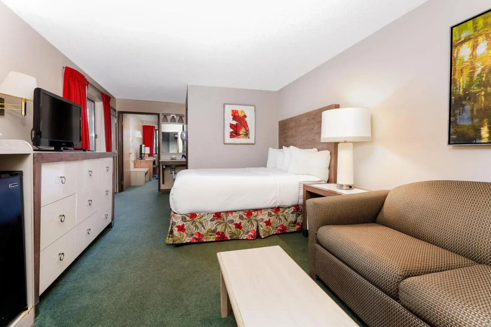 2 Room Suite with Balcony in Aloha Beach Resort 2 Room Suite with Balcony in Aloha Beach Resort