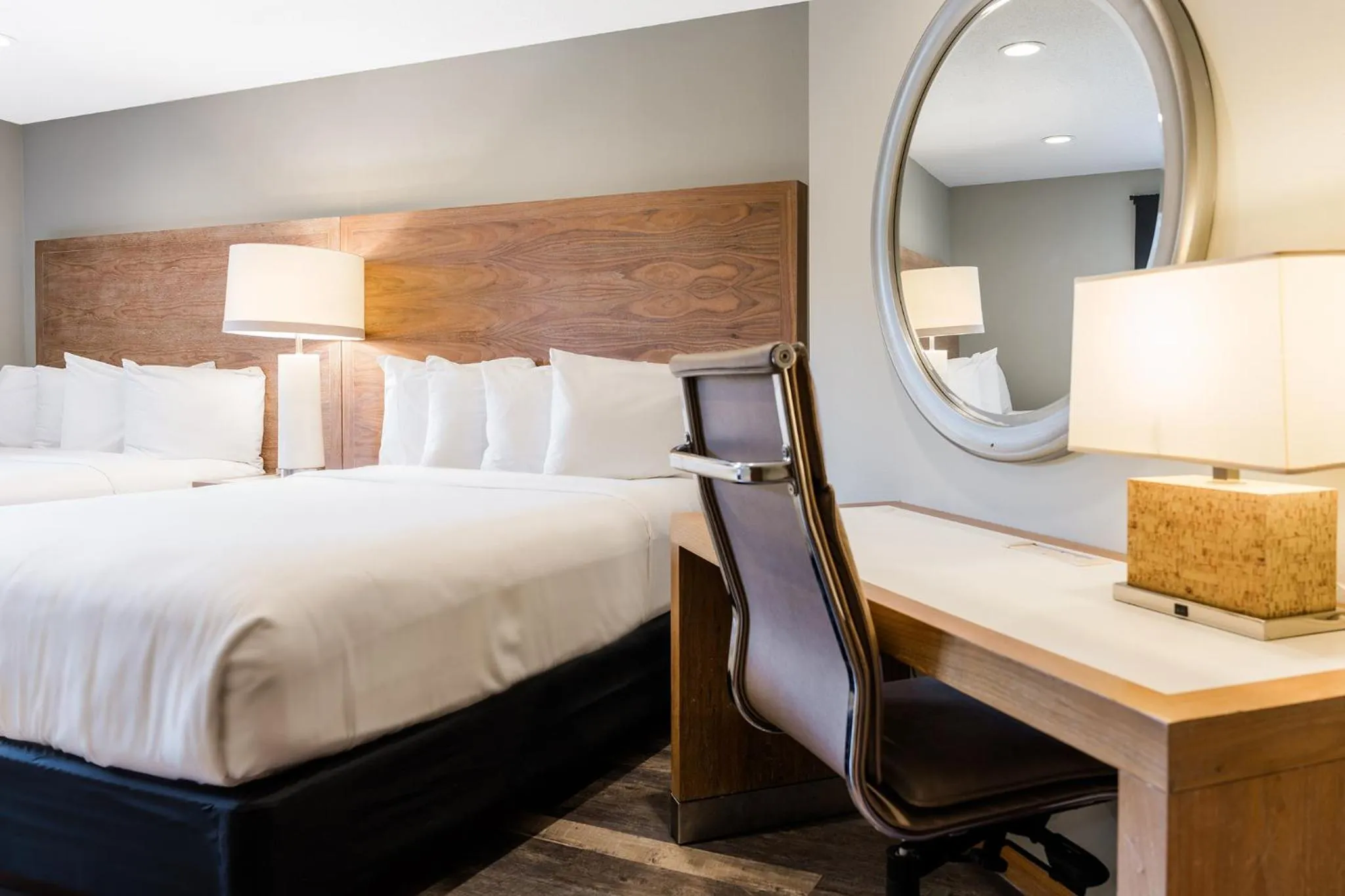 Bedroom, Bed in Aloha Beach Resort