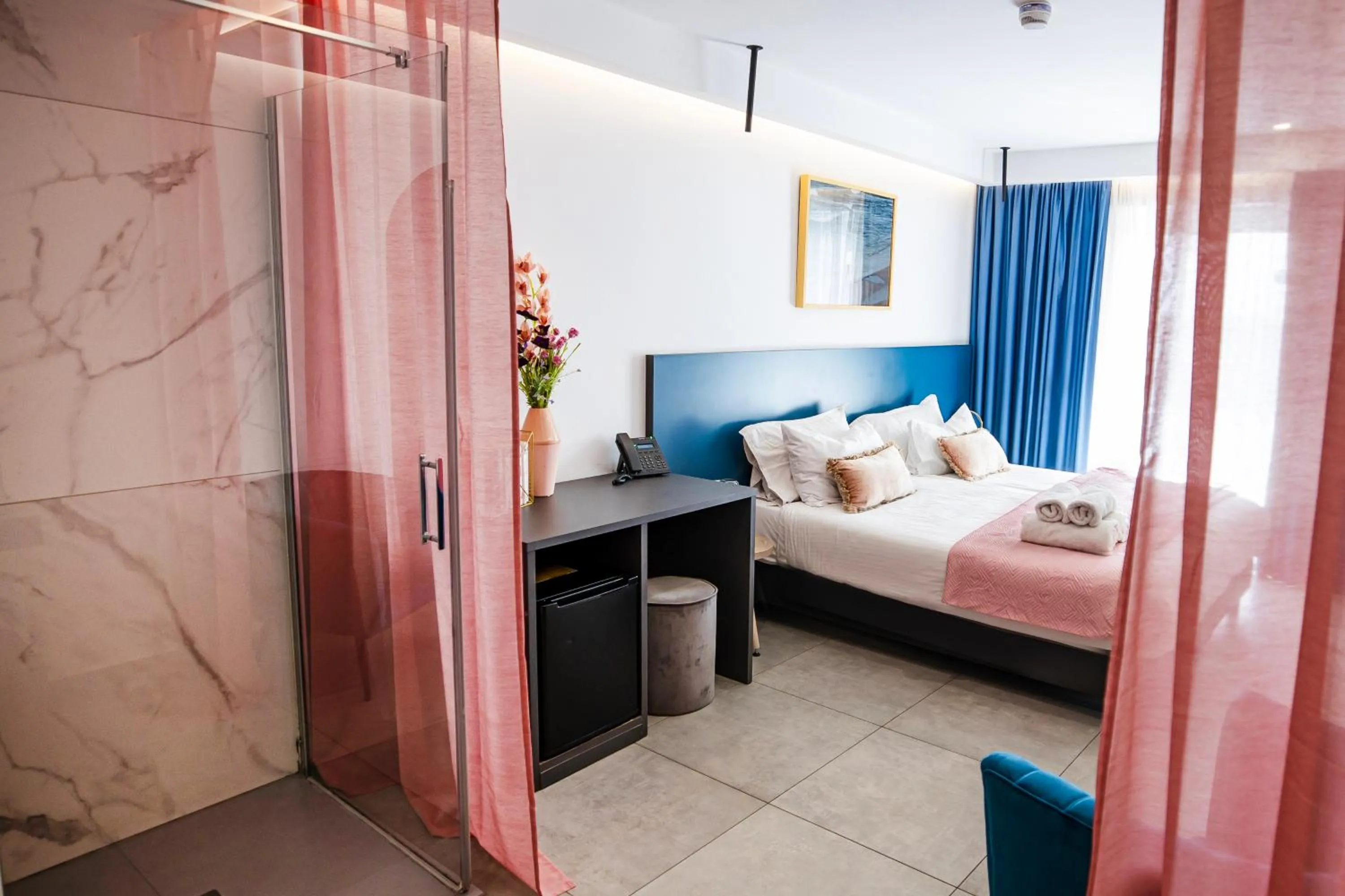 Bed in Flamingo Hotel Malta