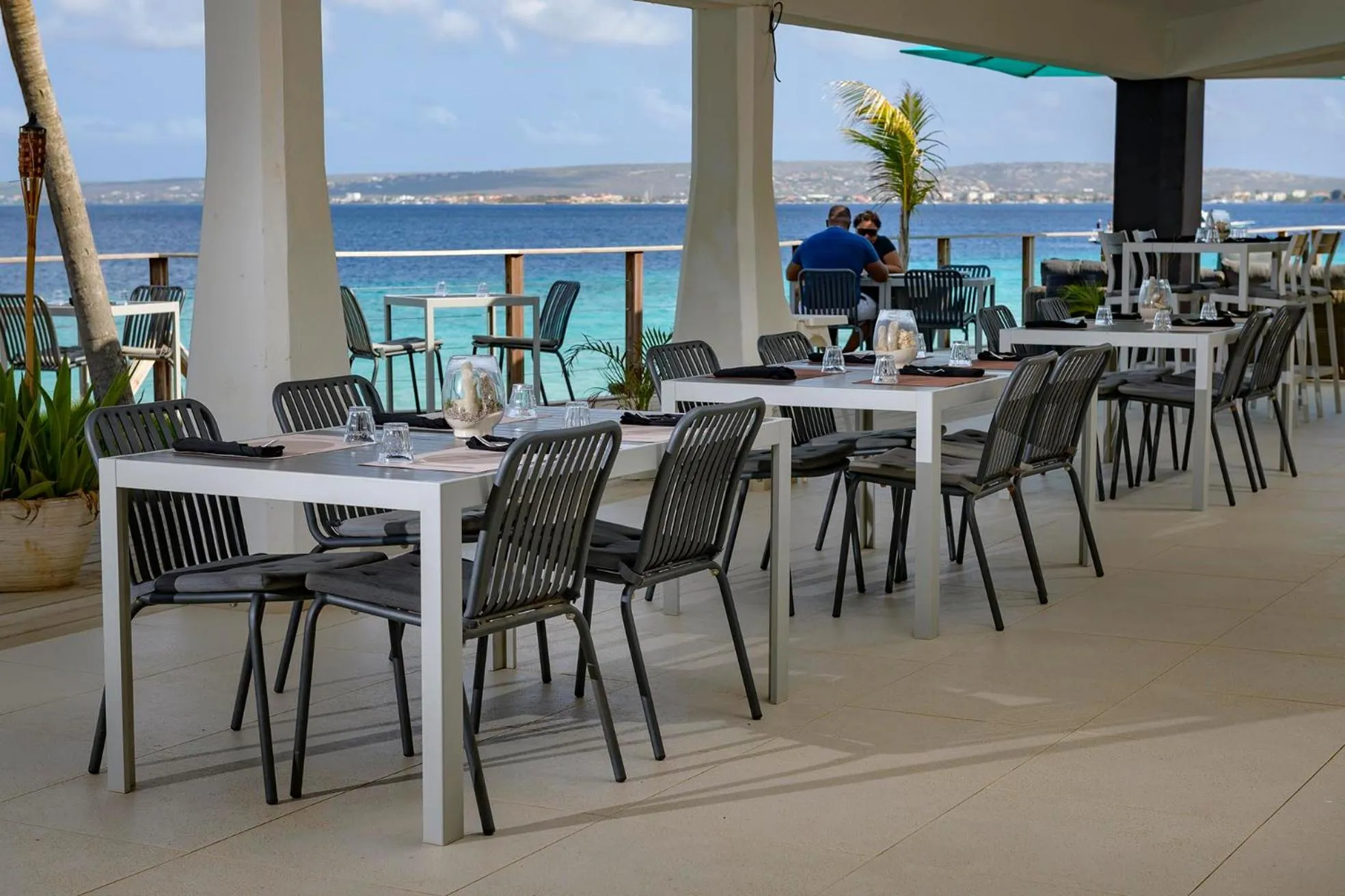 Restaurant/Places to Eat in Thebonairian