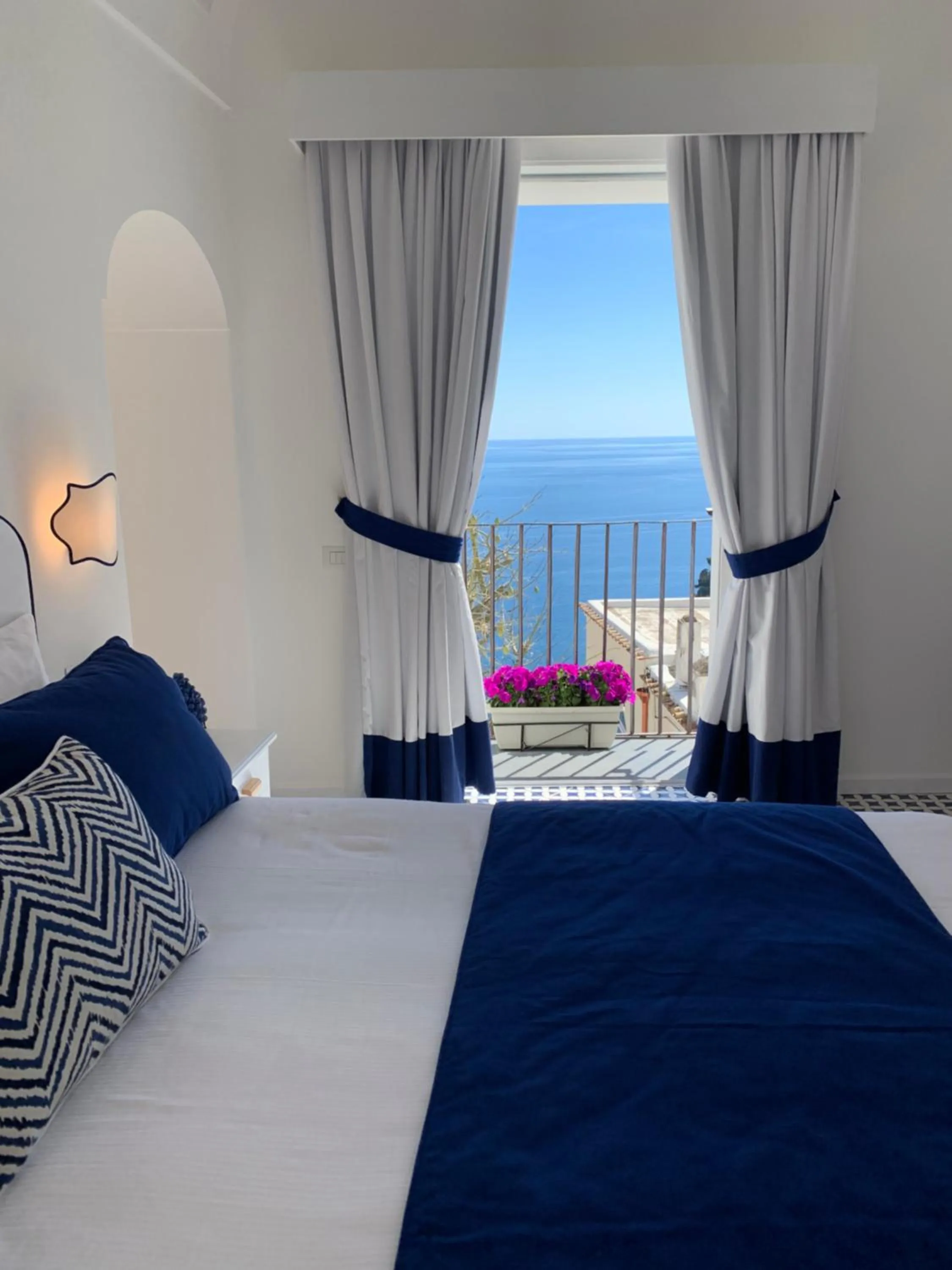 Bed in Villa Fortuna