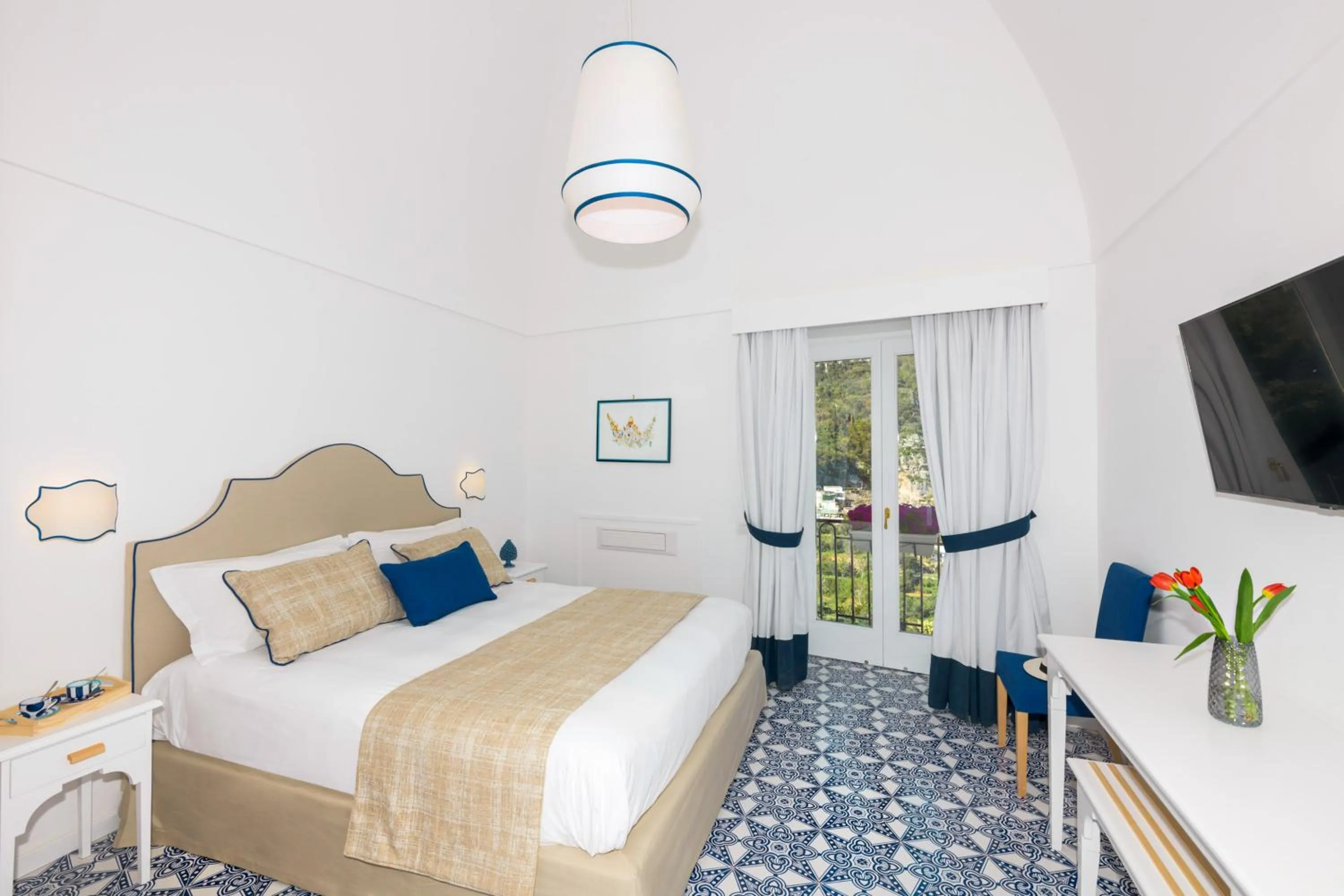 Bed in Villa Fortuna