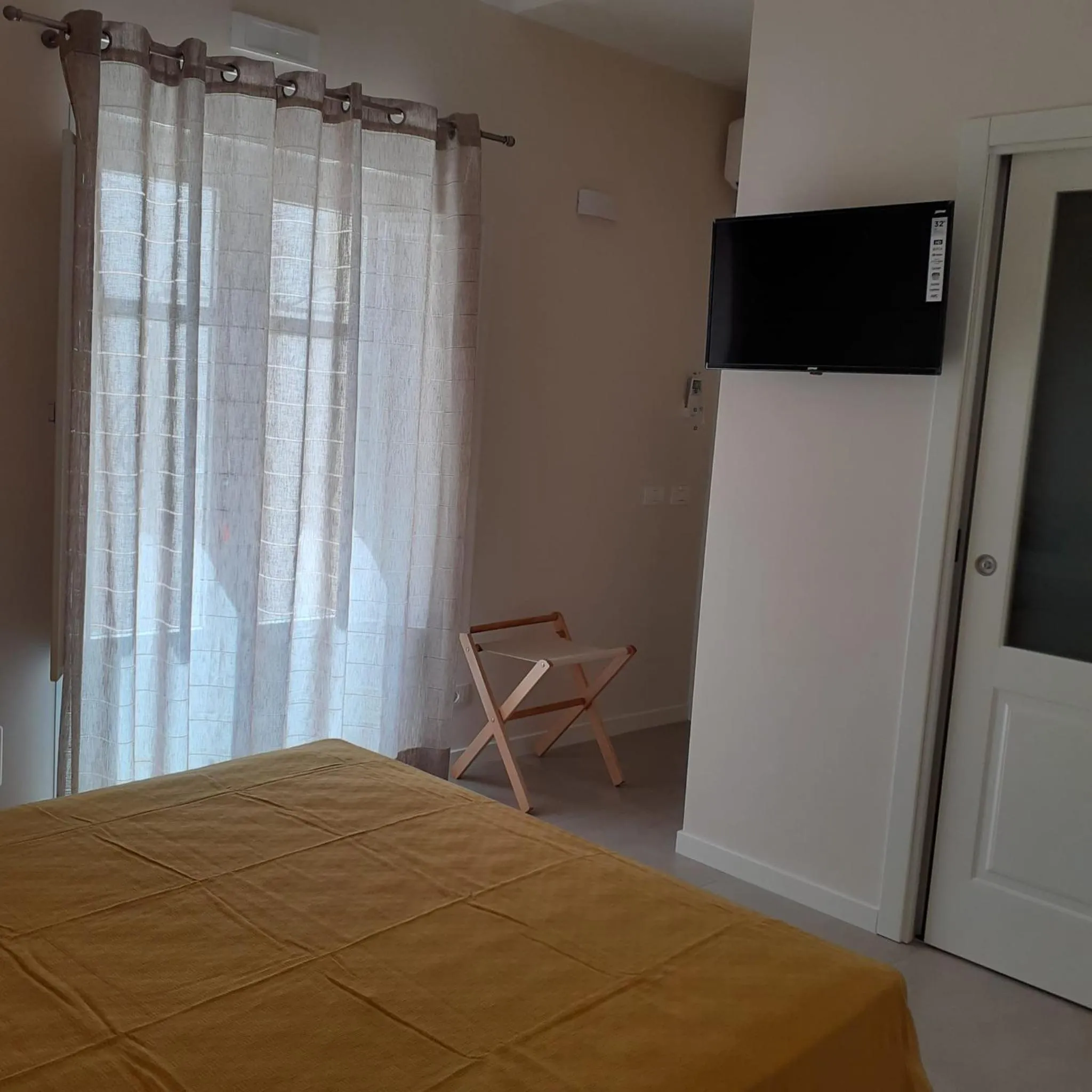 TV and multimedia, Bed in San Domenico Casa Vacanze