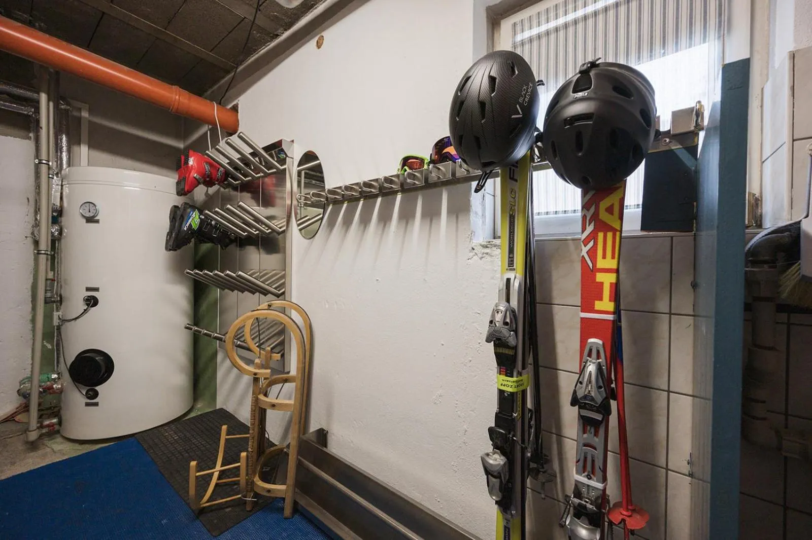 Skiing in Wanderlust Boutique Rooms