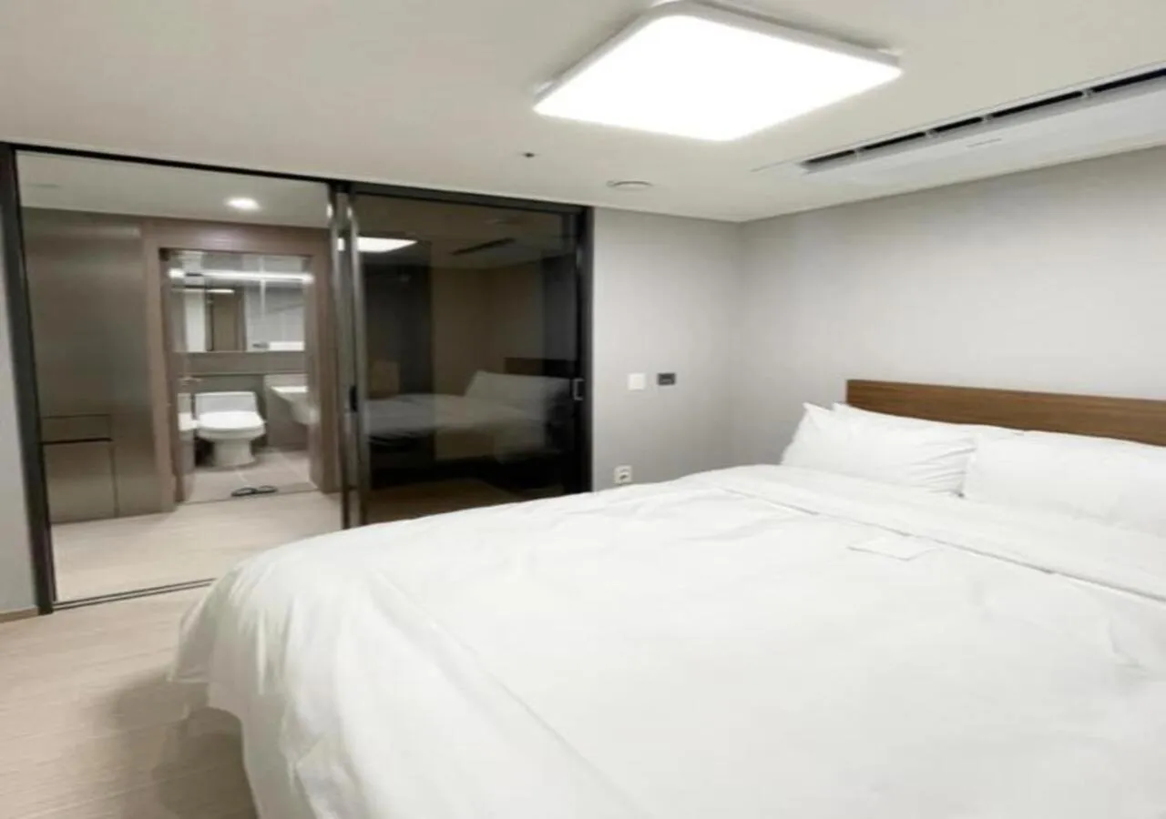 Bed in Donghae Oceancity Residence Hotel