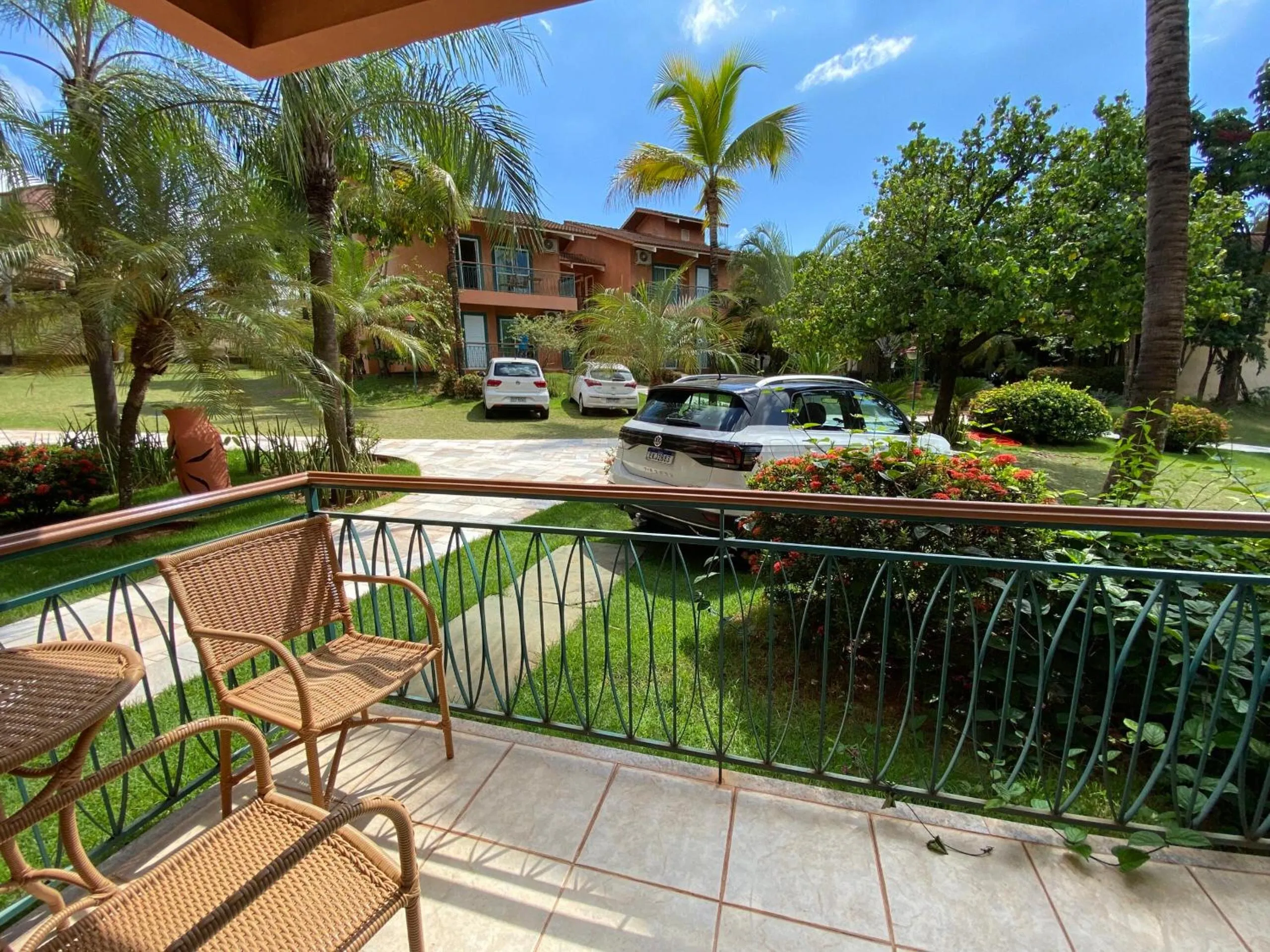 Property building in Hot Beach Raízes