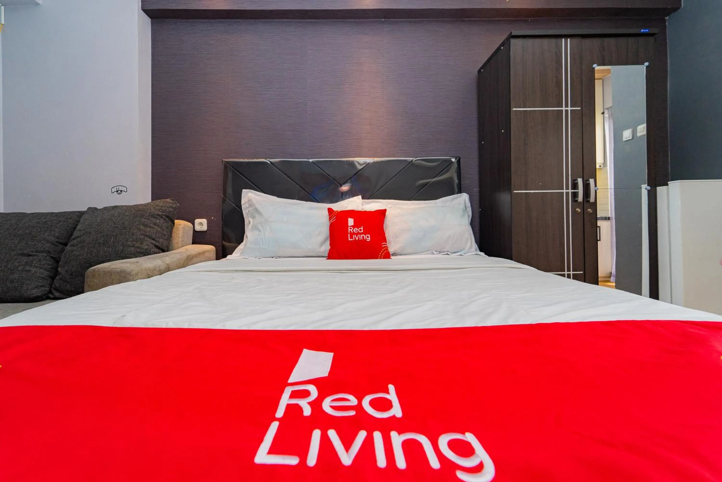 Bed in RedLiving Apartemen Cinere Resort - Gold Room