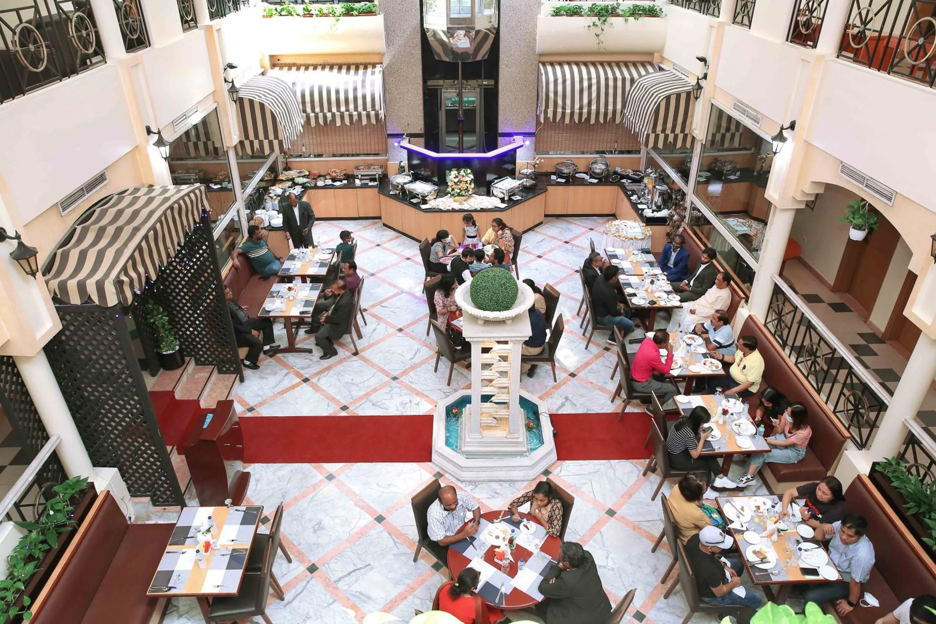 Restaurant/places to eat in Al Seef Hotel