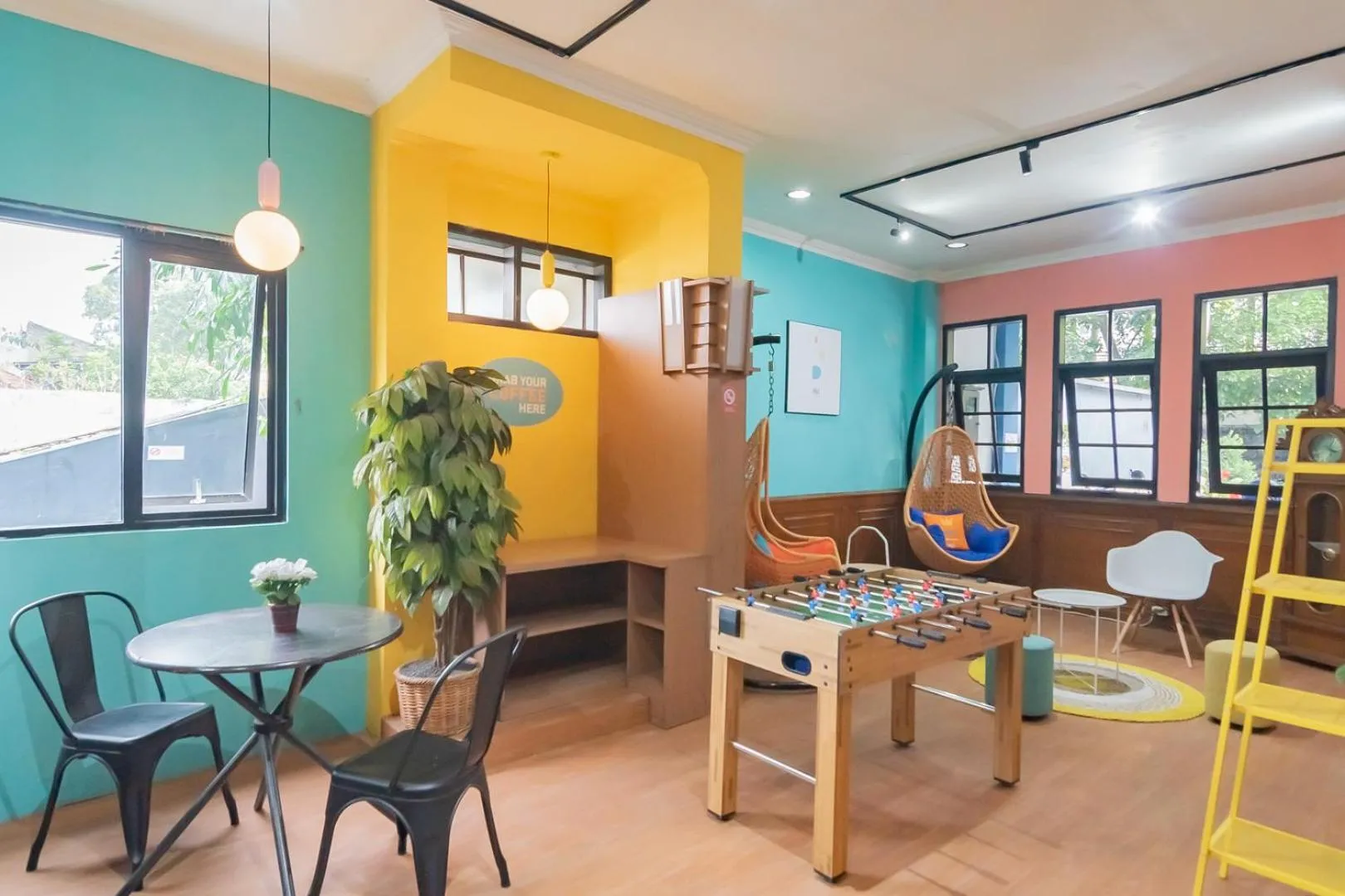 Lobby or reception in Sans Hotel Cihampelas Bandung