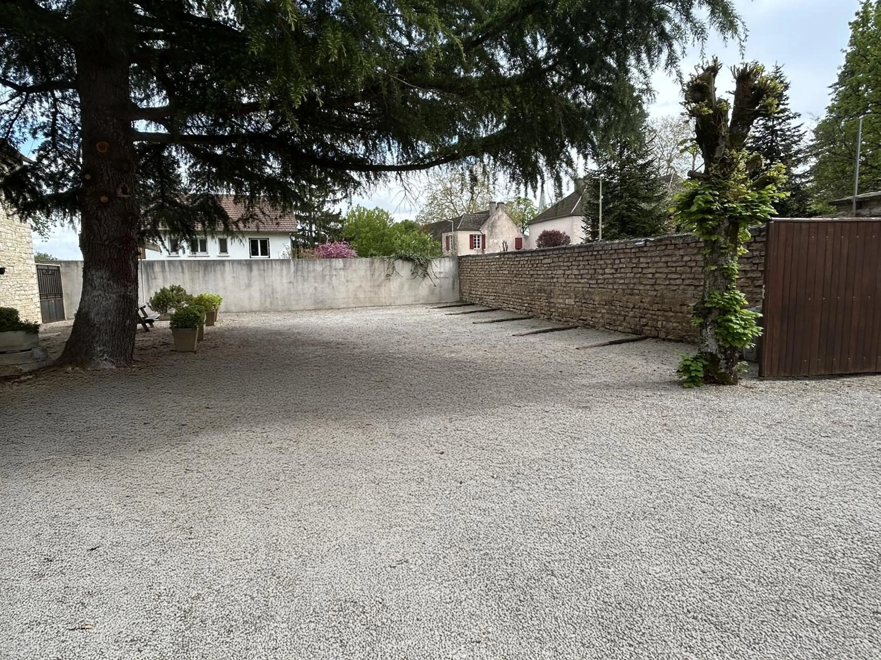 Property building in Maison Belles Pierres