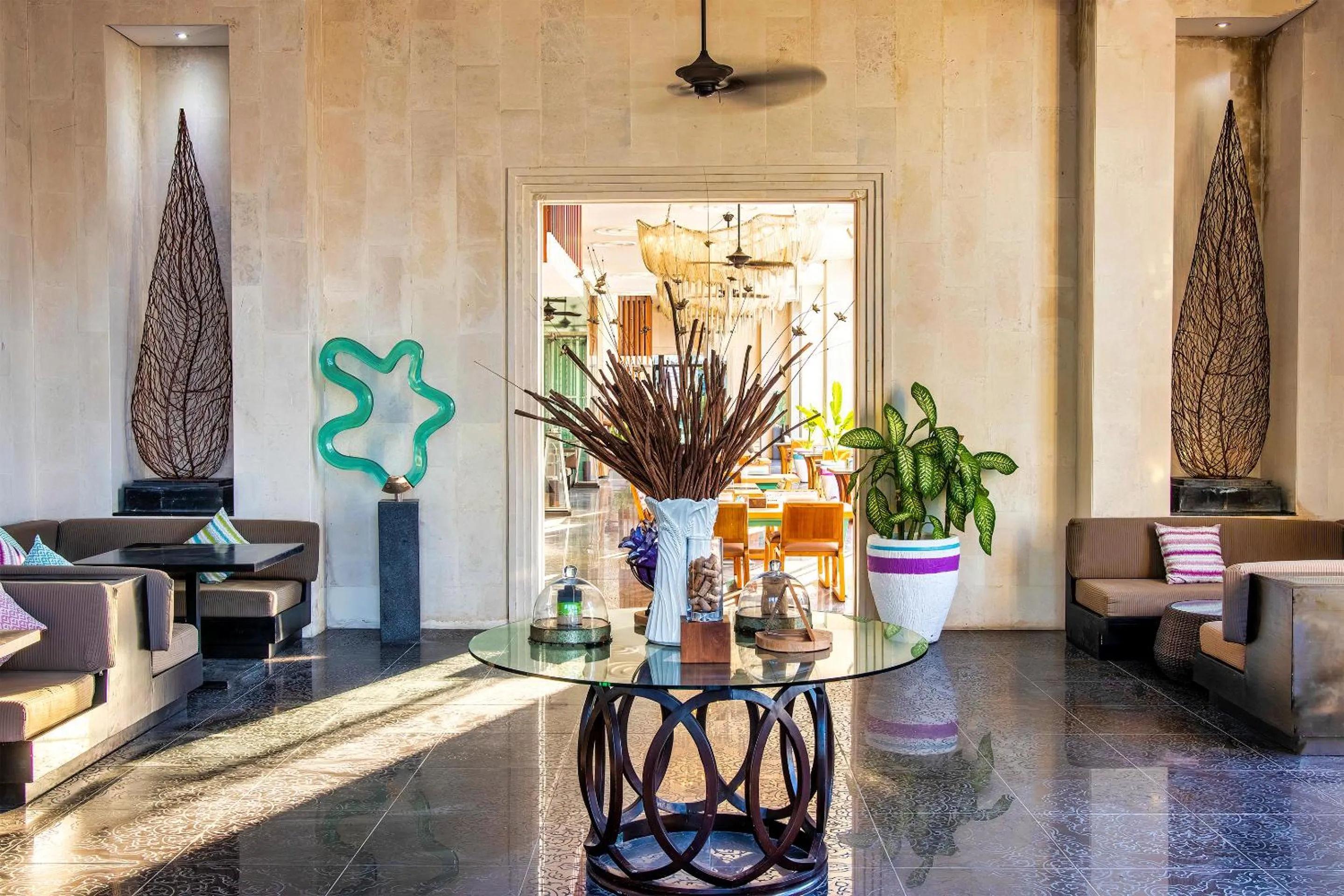 Restaurant/places to eat in The Sakala Resort Bali All Suites