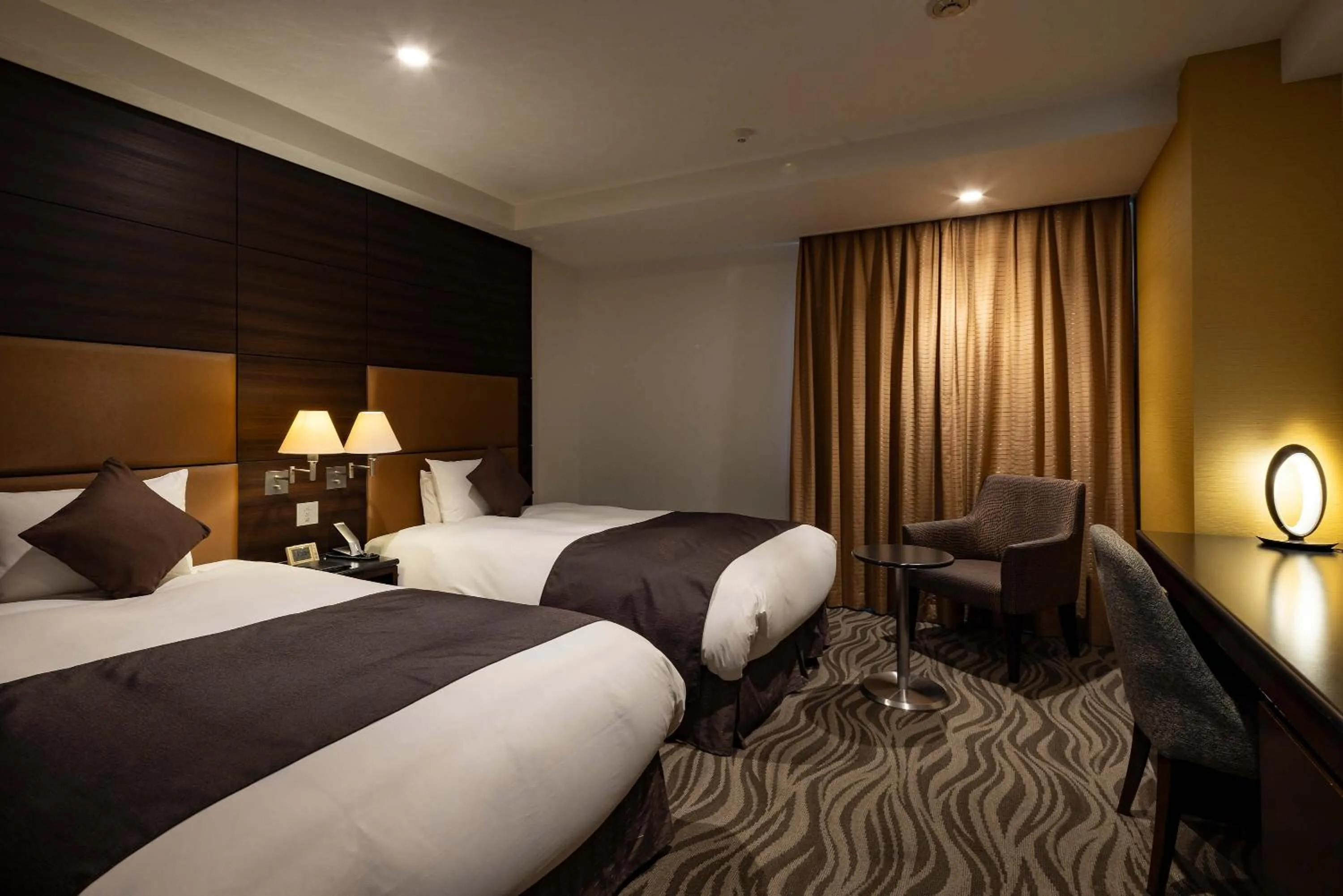 Photo of the whole room, Bed in Hotel Metropolitan Takasaki