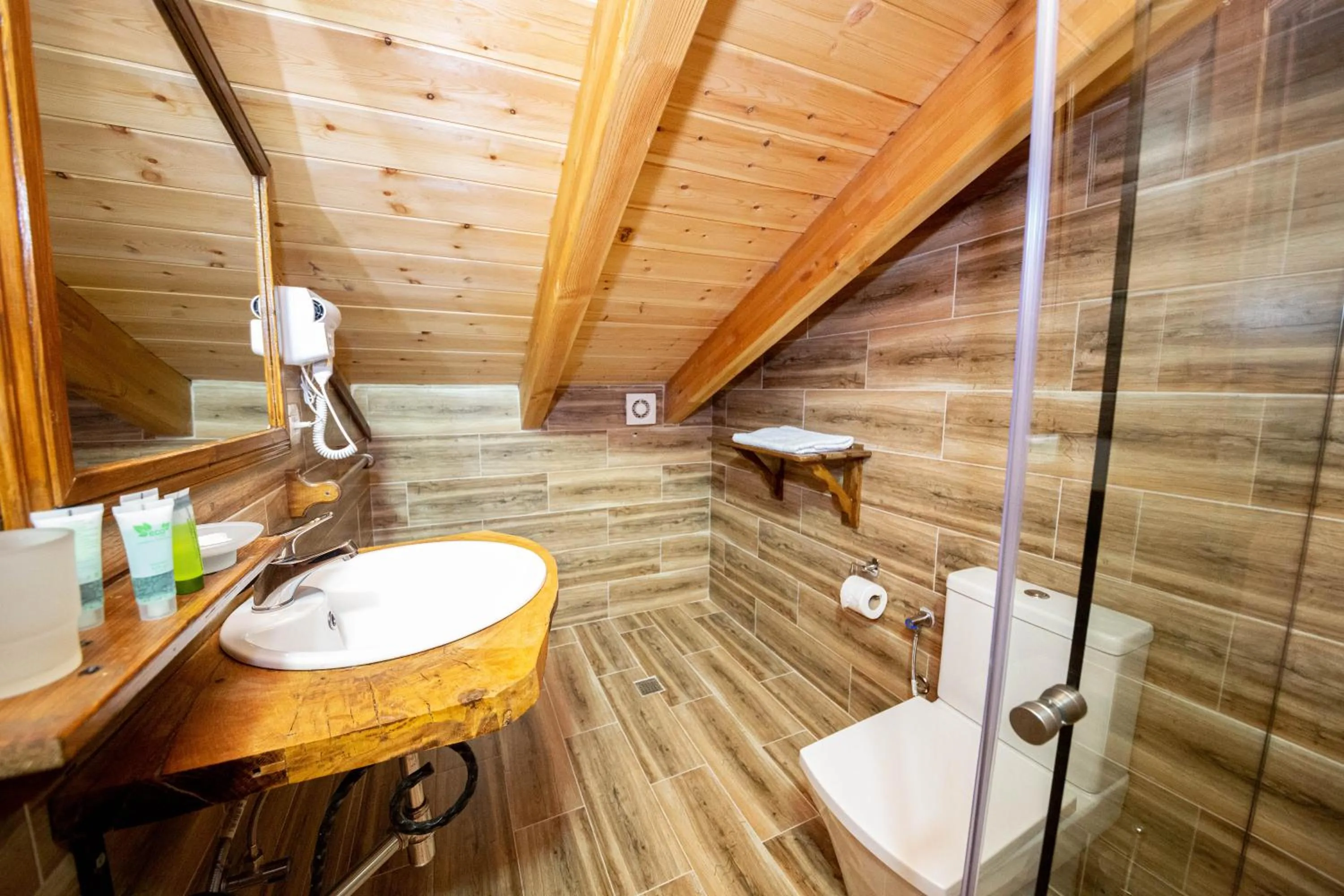 Bathroom in Berati Castle Hotel