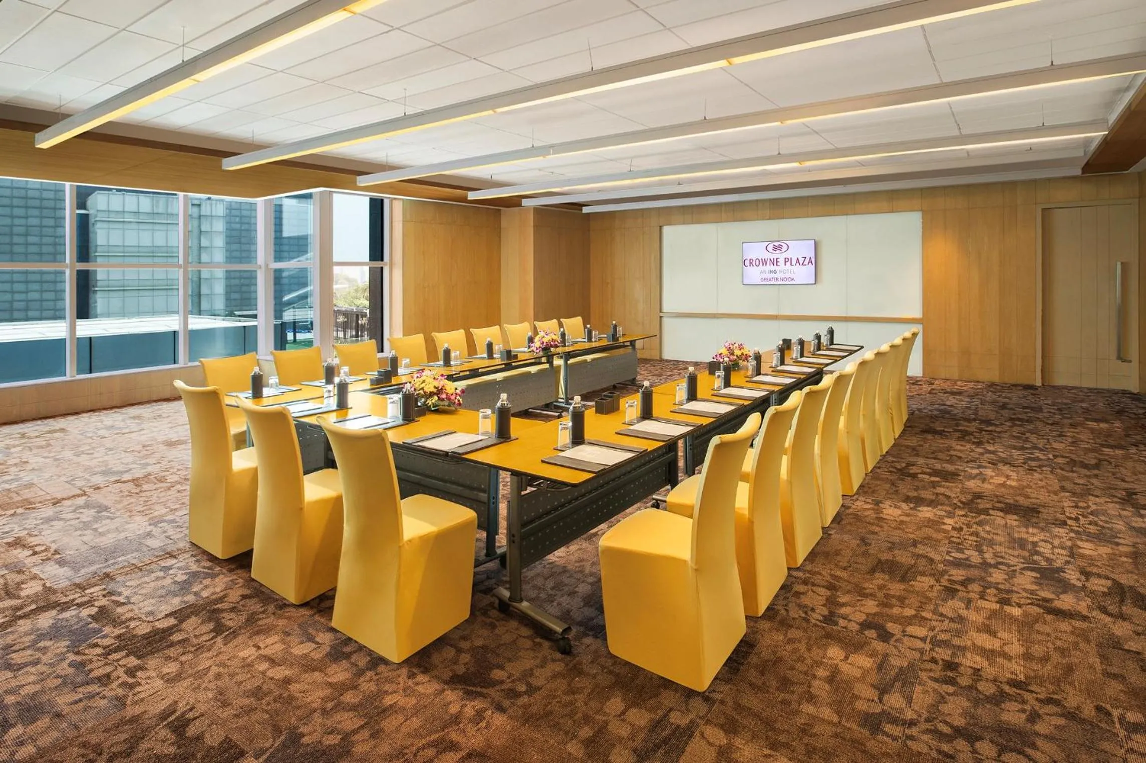 Business facilities in Crowne Plaza Greater Noida by IHG
