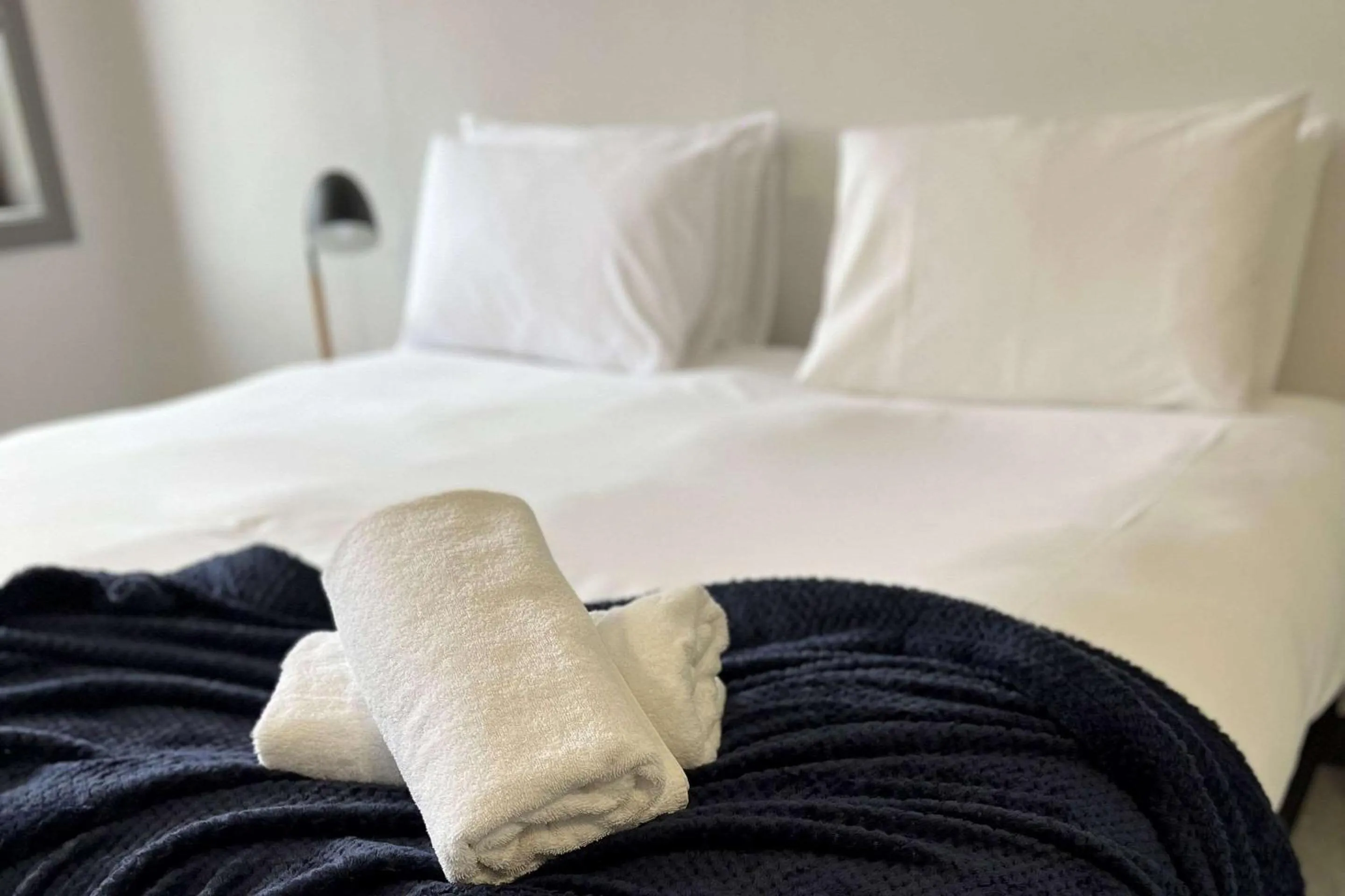 Bedroom, Bed in Comfort Inn Centrepoint Motel