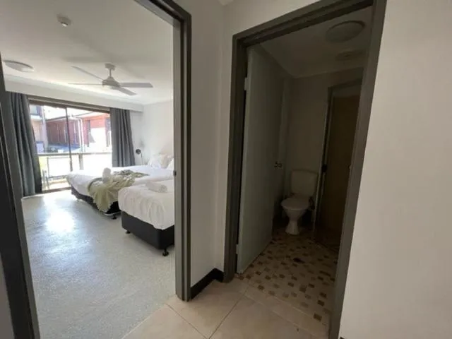 Bed in Comfort Inn Centrepoint Motel