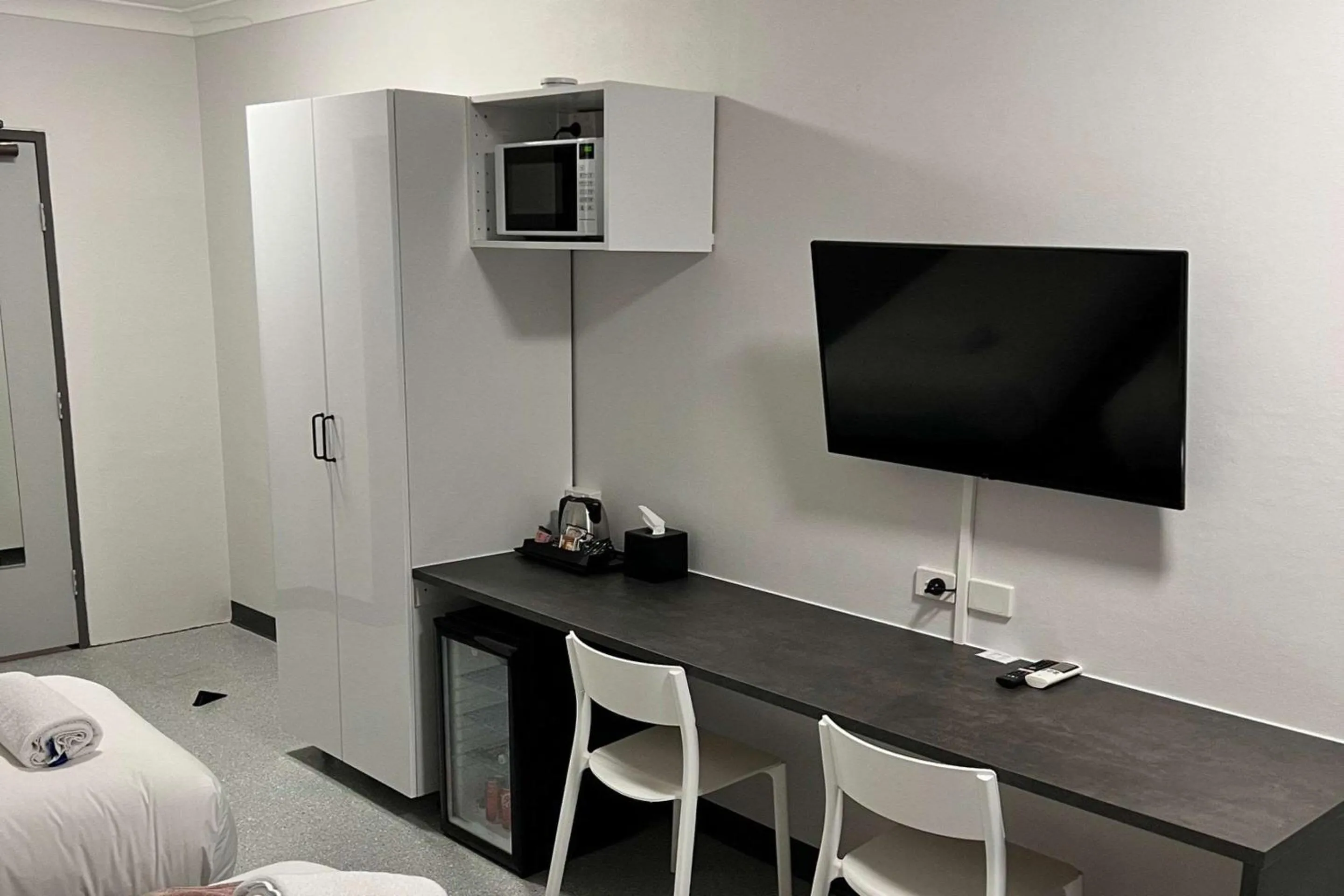 Bedroom, Bed in Comfort Inn Centrepoint Motel