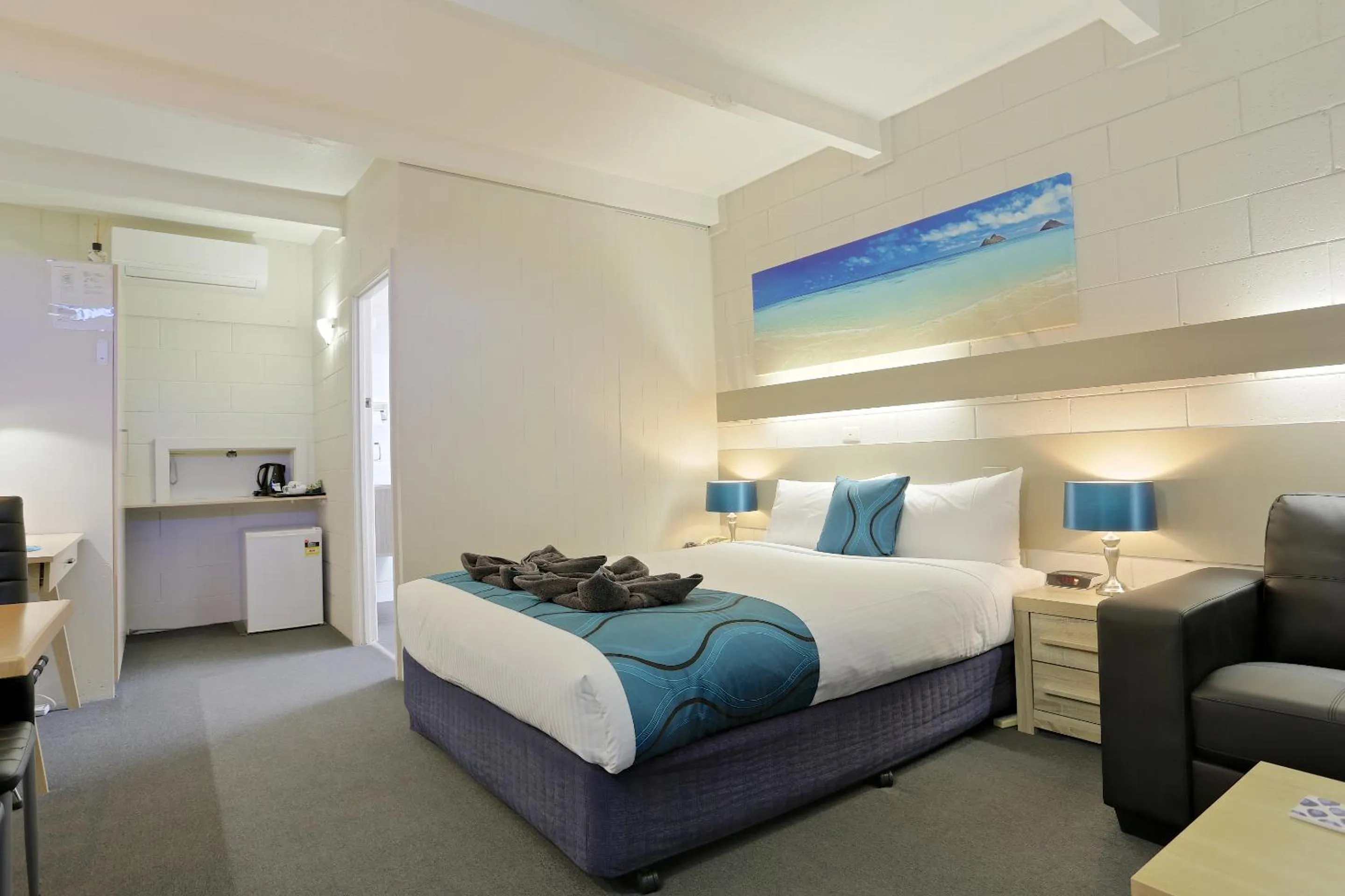 Bed in Castle Creek Motor Inn Euroa