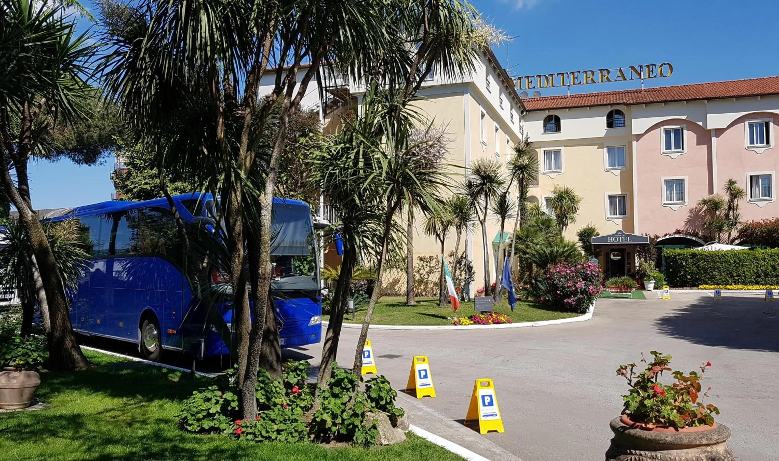 Staff in Hotel Mediterraneo