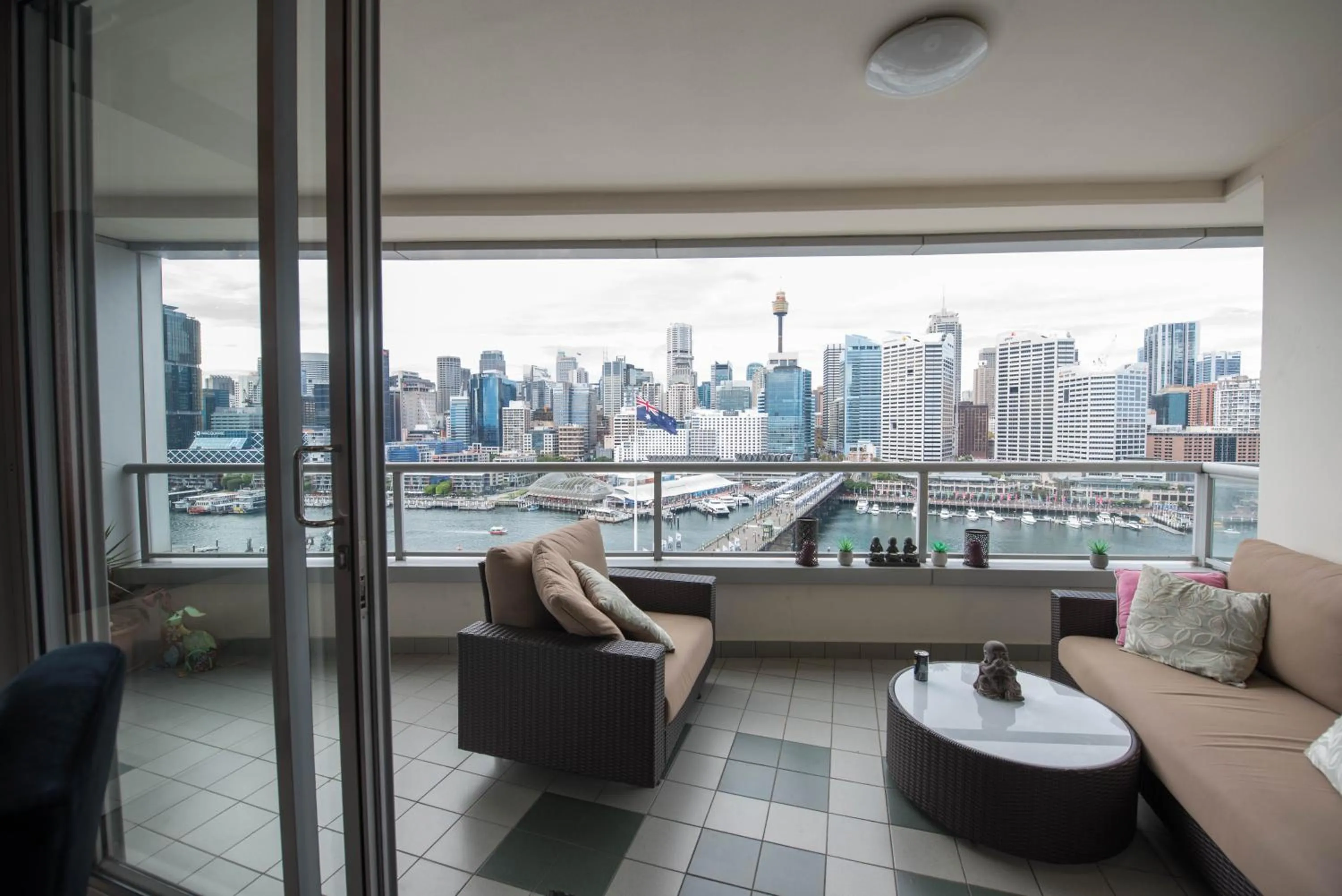 Balcony/Terrace in Darling Harbour Getaway