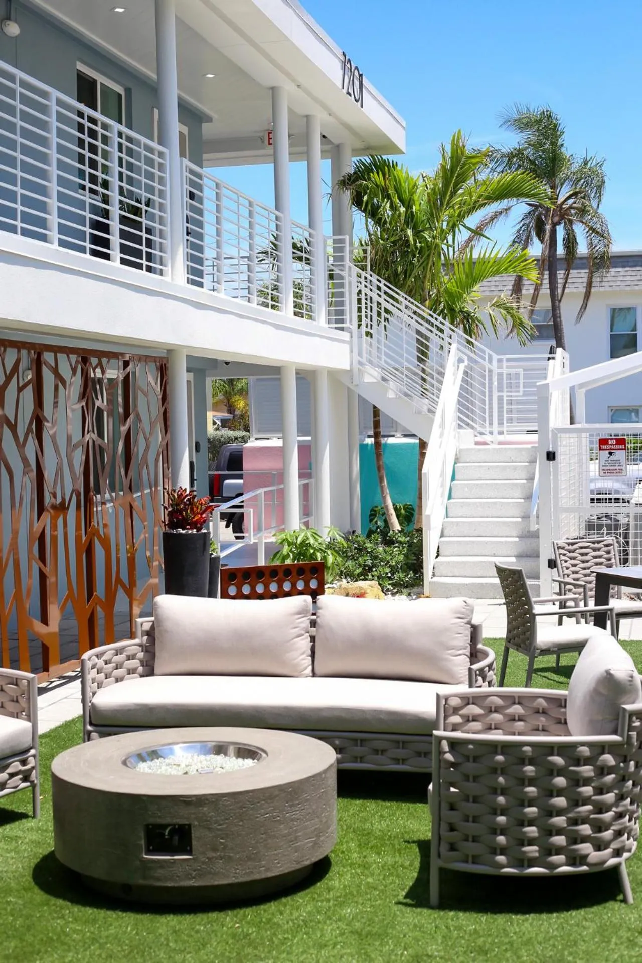 Inner courtyard view in The Saint Hotel