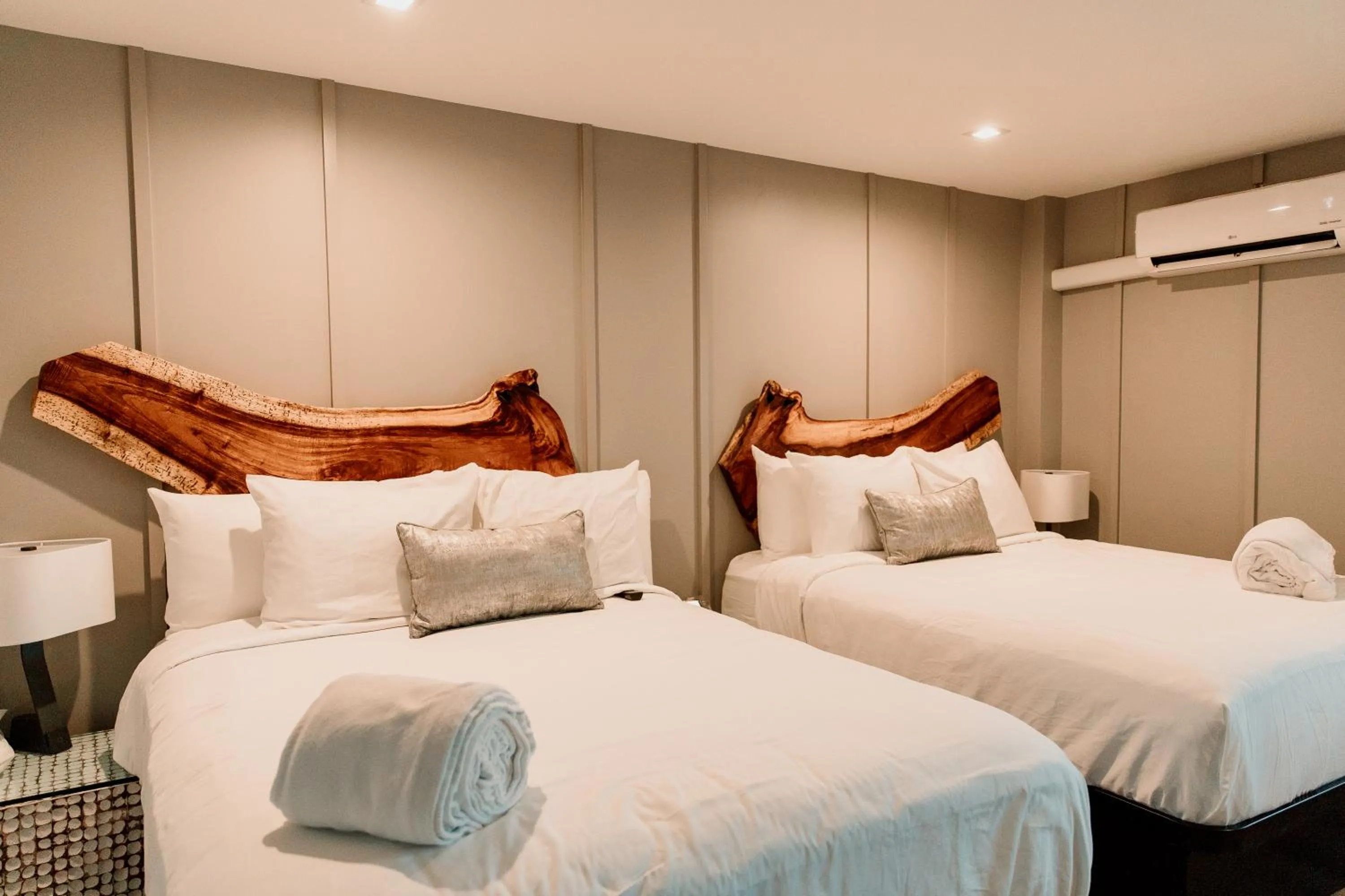 Bedroom, Bed in The Saint Hotel