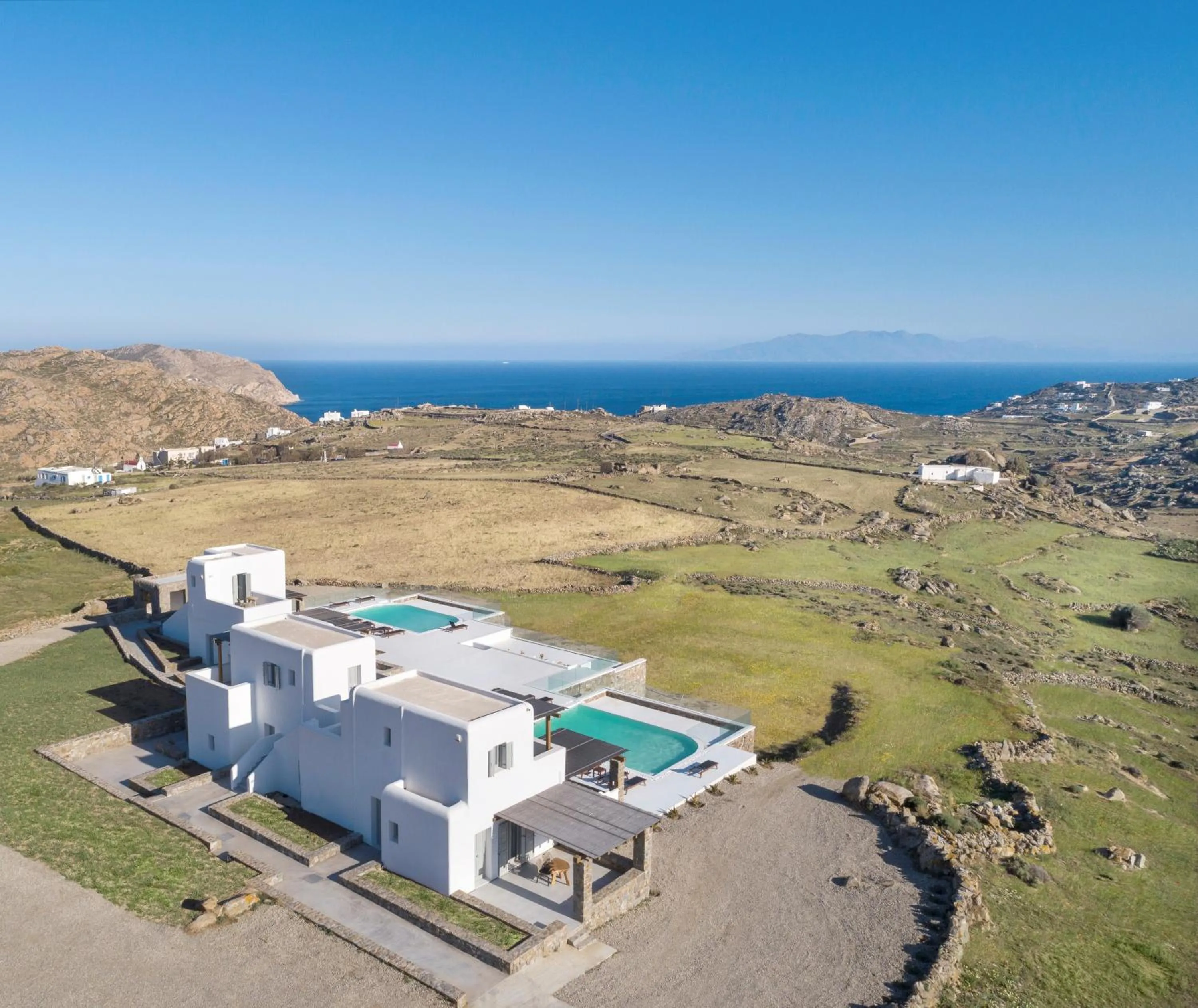 Property building in Legendary Suites