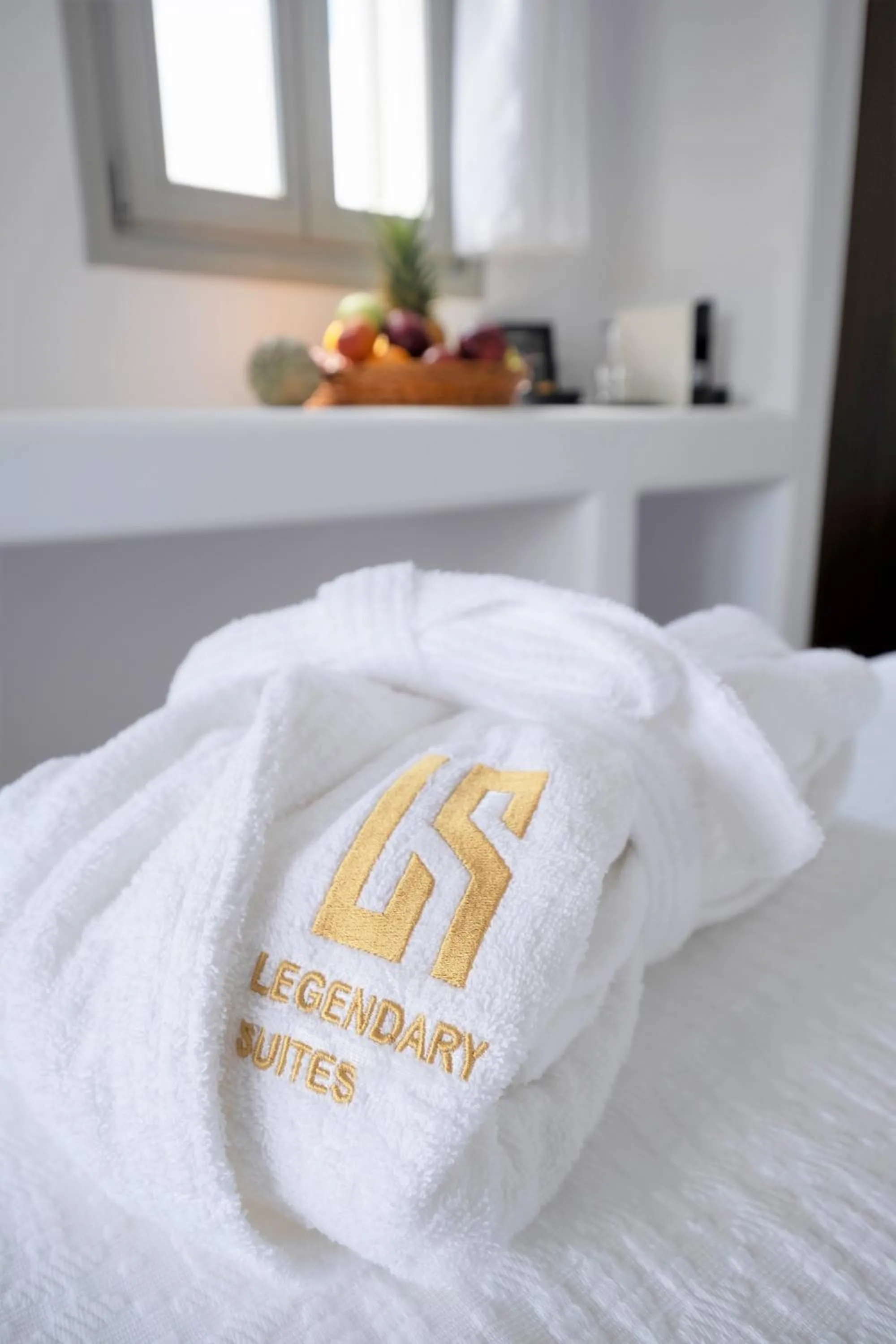 Logo/Certificate/Sign, Bed in Legendary Suites