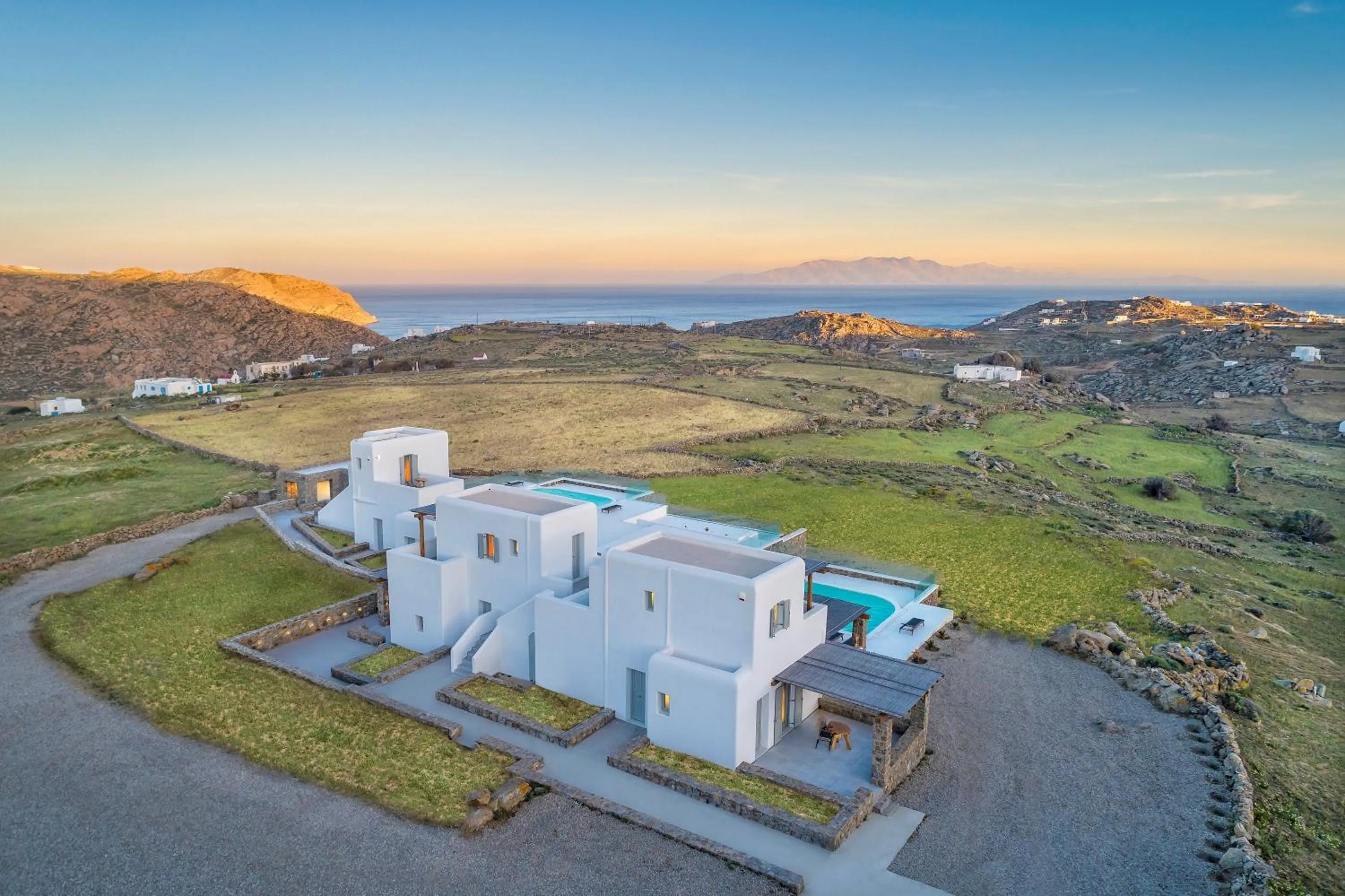 Property building in Legendary Suites