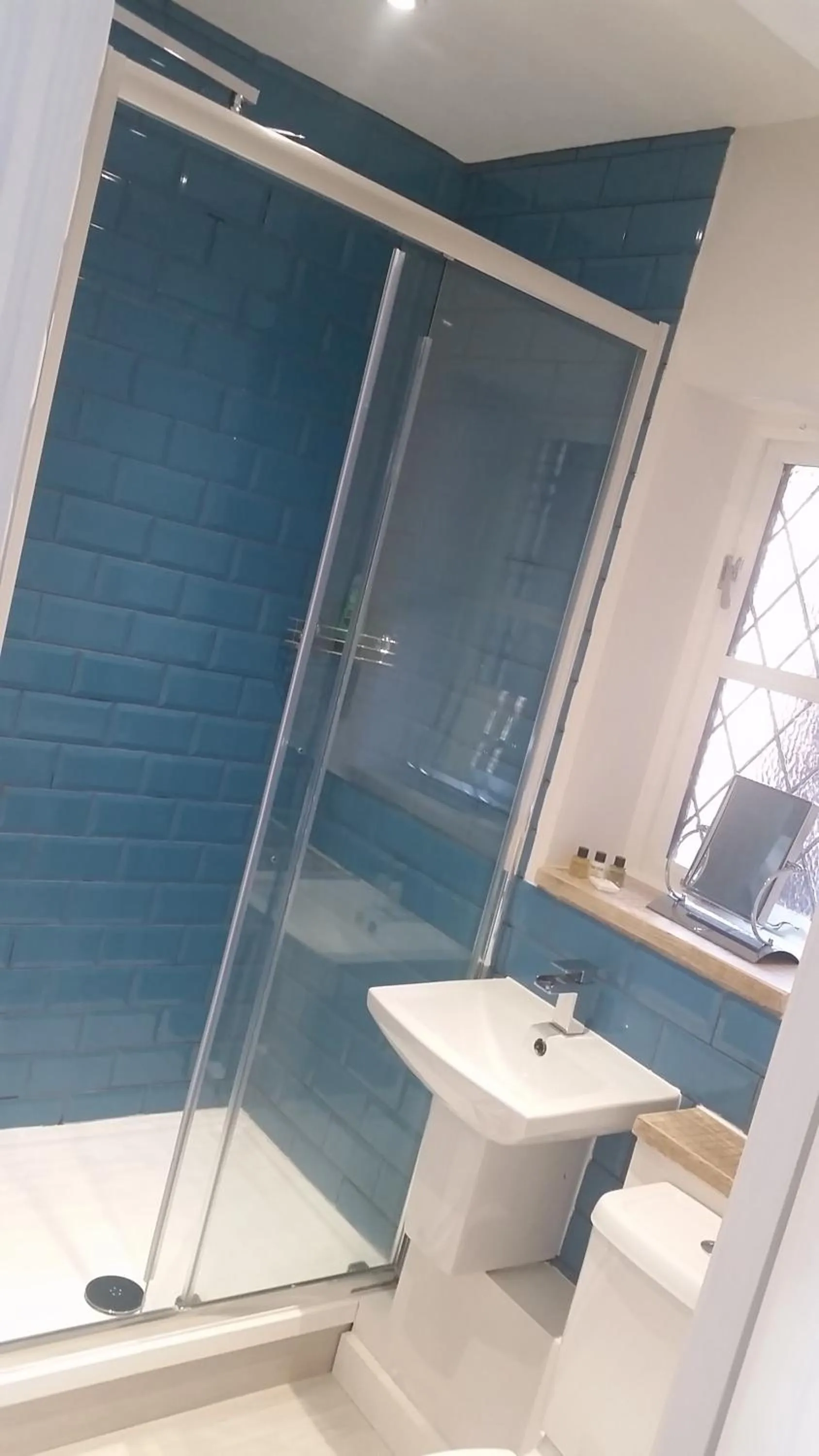 Bathroom in The Green Man Stanford