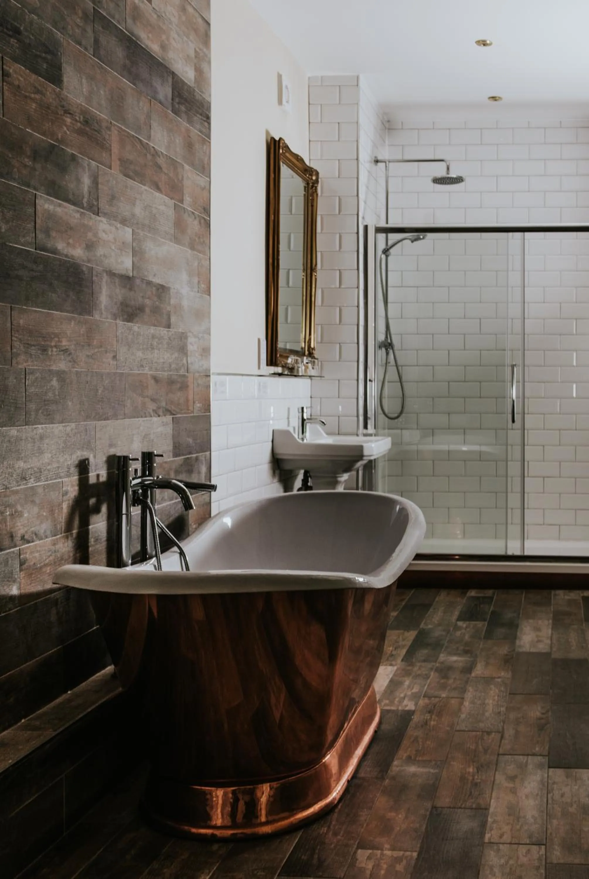 Bathroom in Healing Manor Hotel