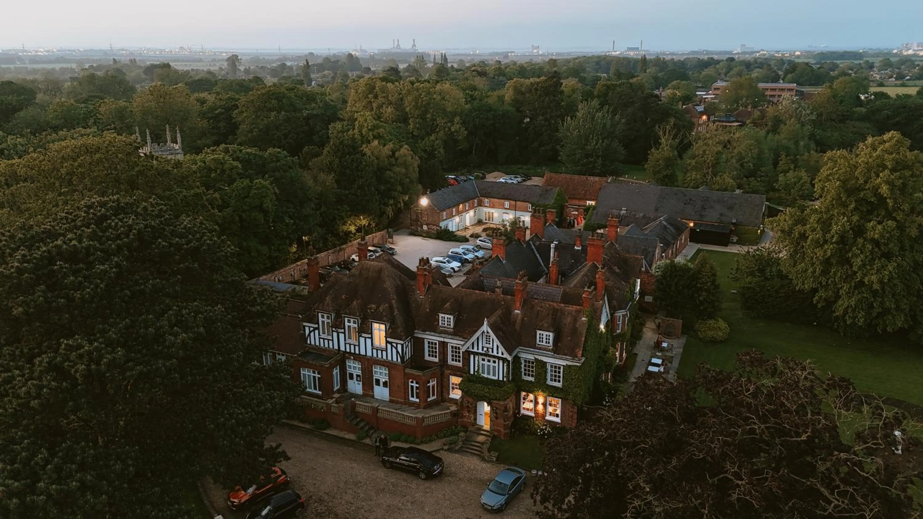 Property building in Healing Manor Hotel