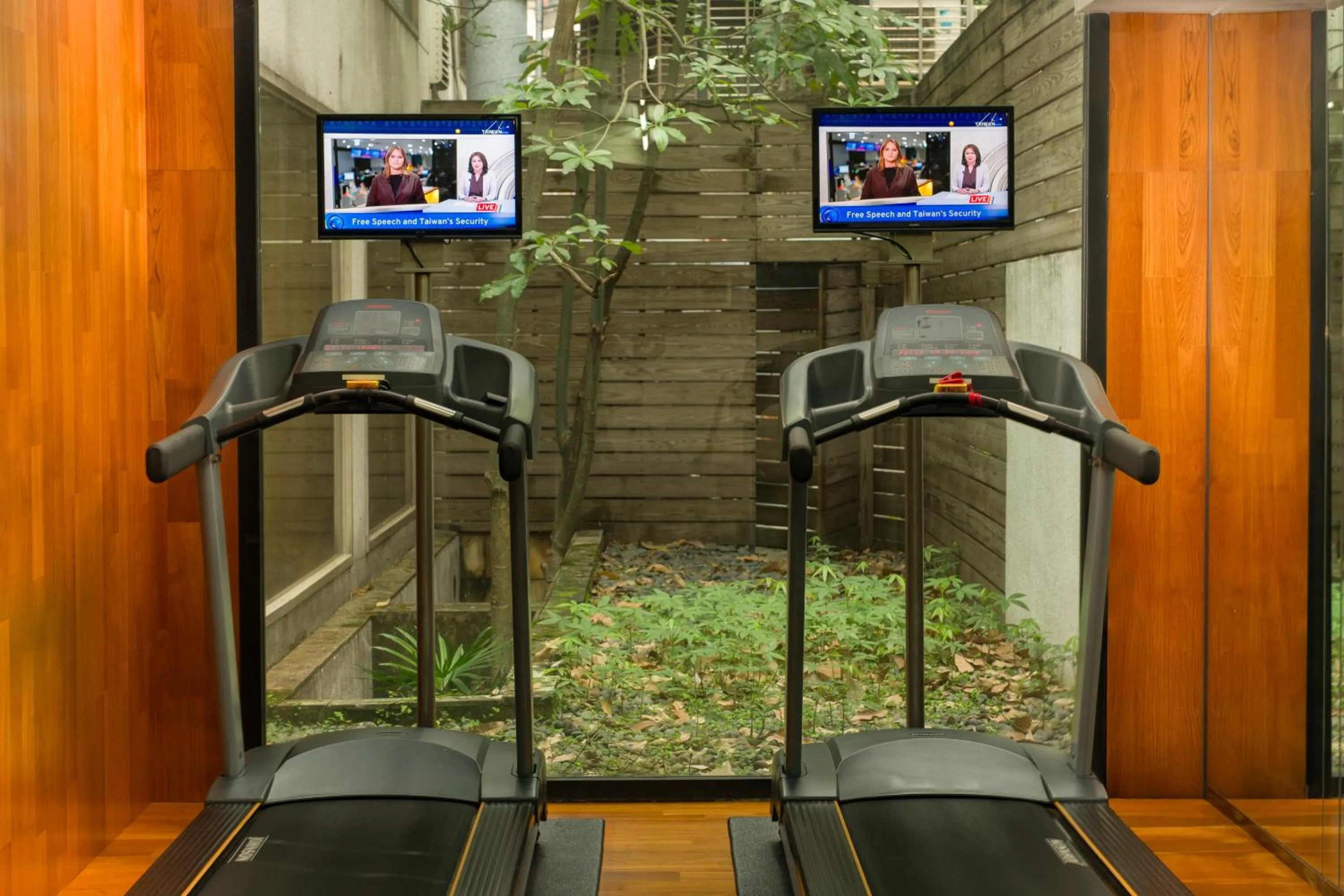 Fitness centre/facilities in les suites taipei ching cheng