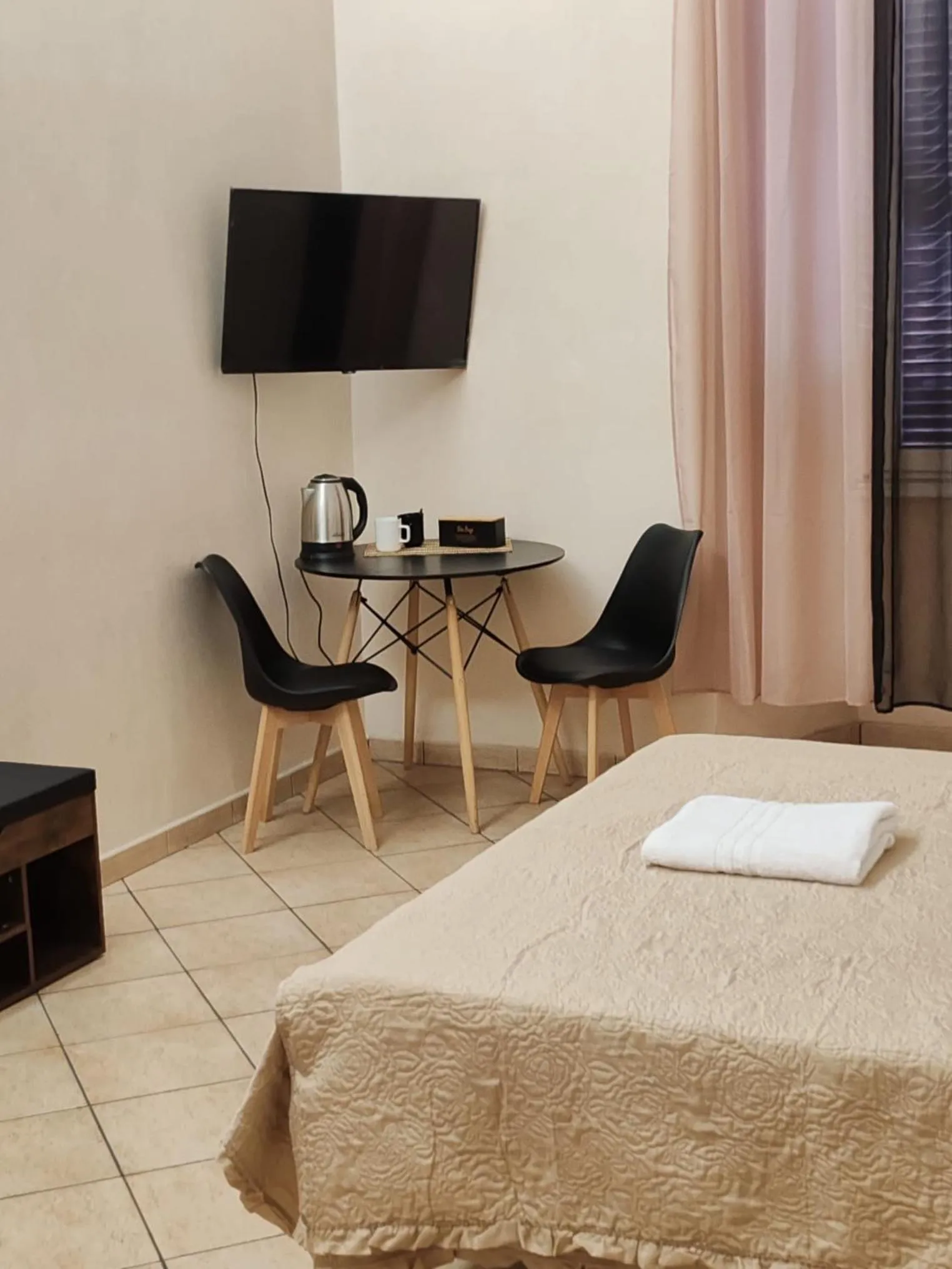 TV and multimedia, Bed in B&B Piazza Ragusa