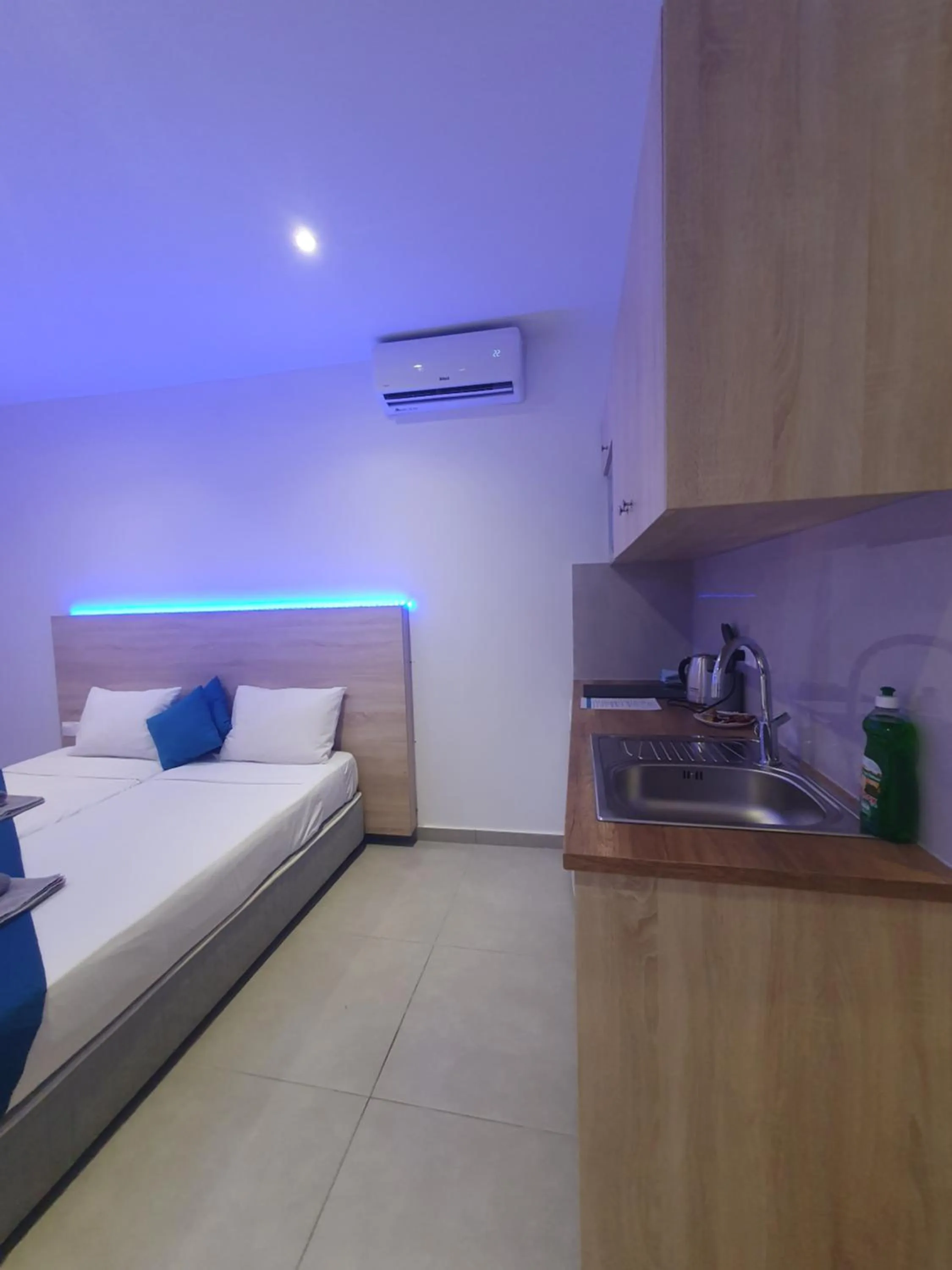 Bedroom, Bed in Sun Plaza Suites - Adults Only