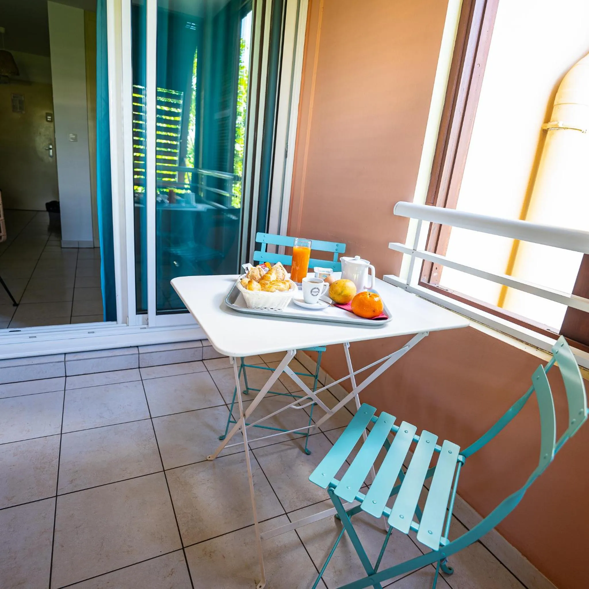 Patio in Le Kerveguen