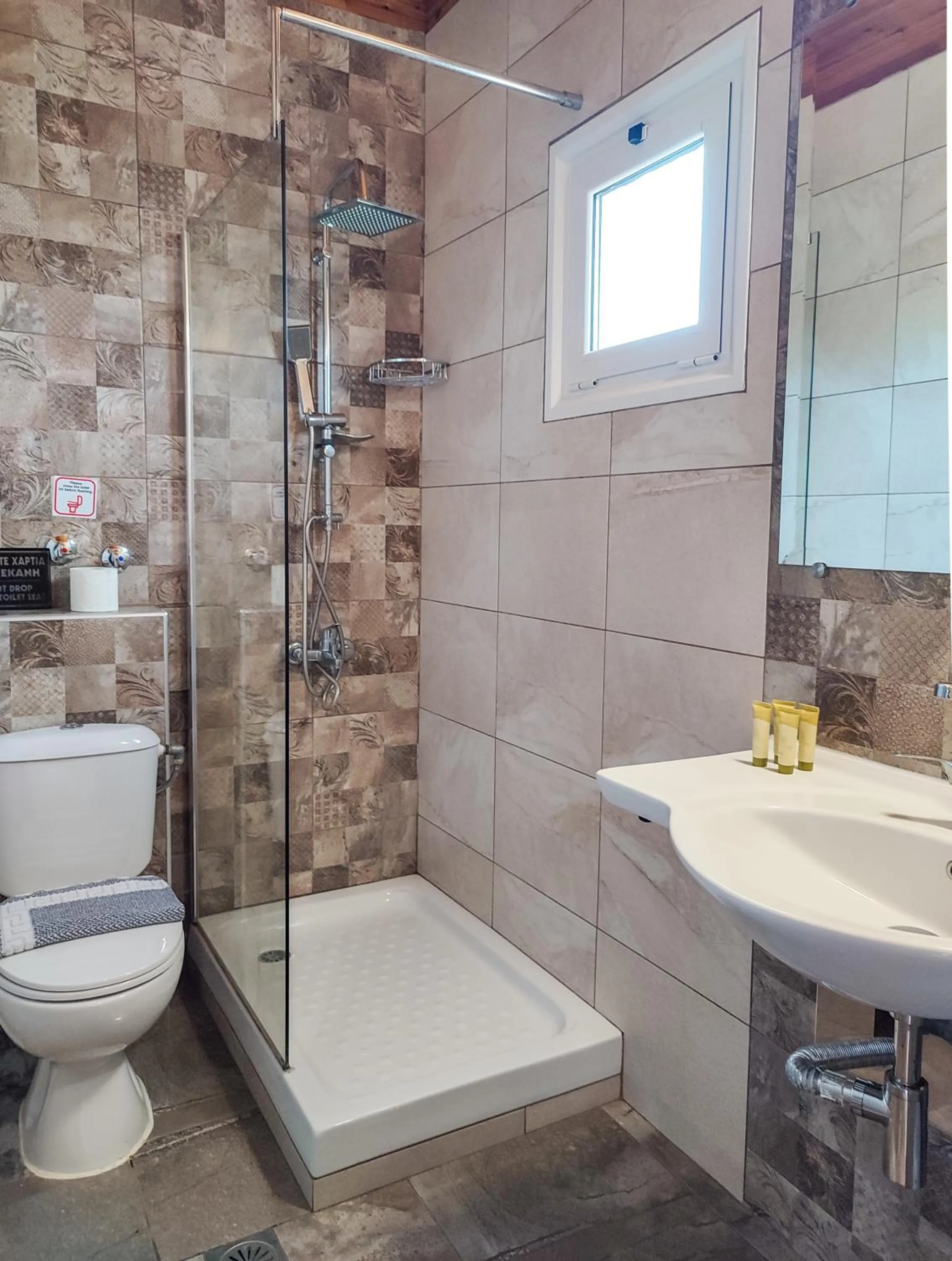 Bathroom in VILLA IATROU