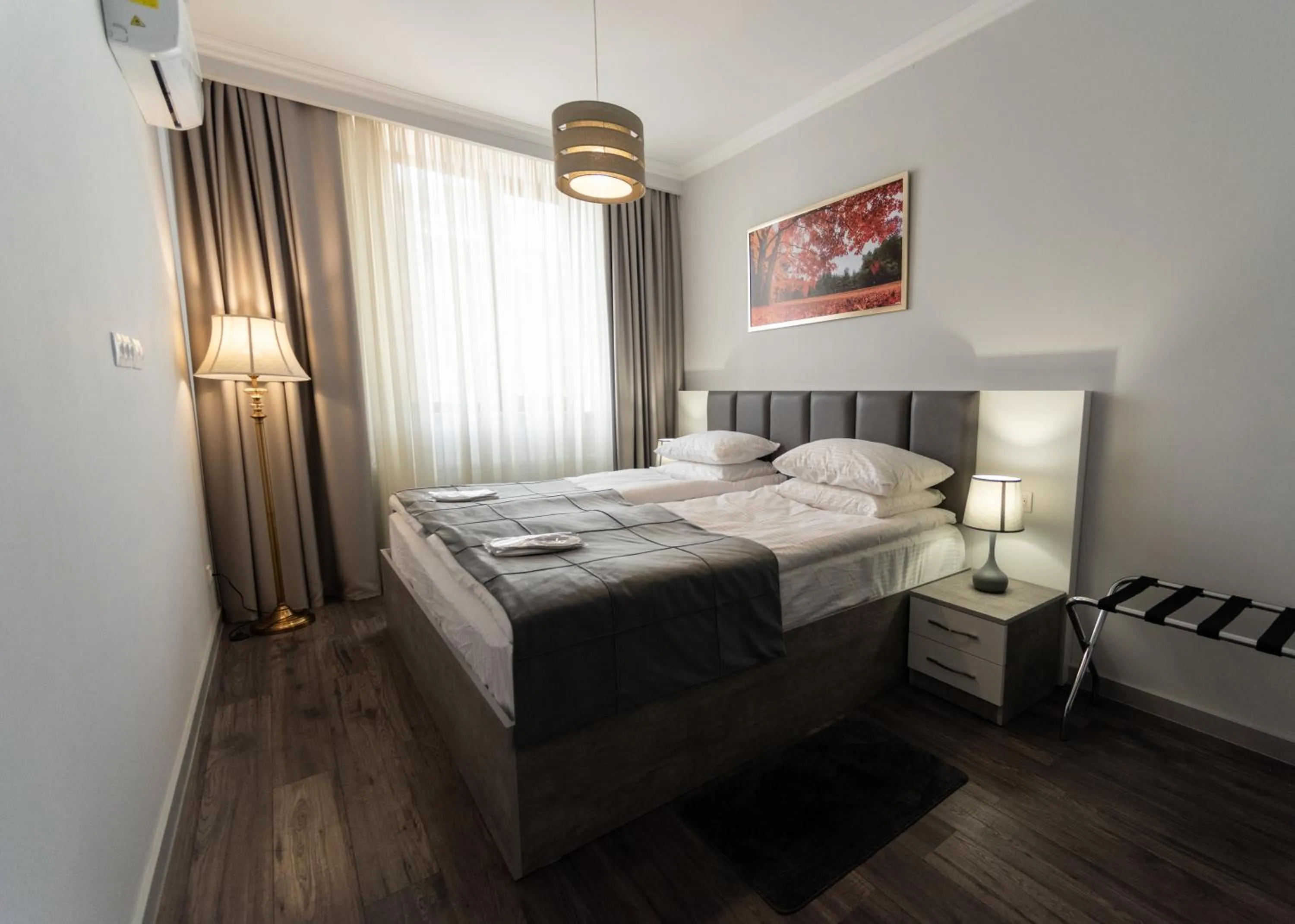 Bed in Downtown Suites Yerevan