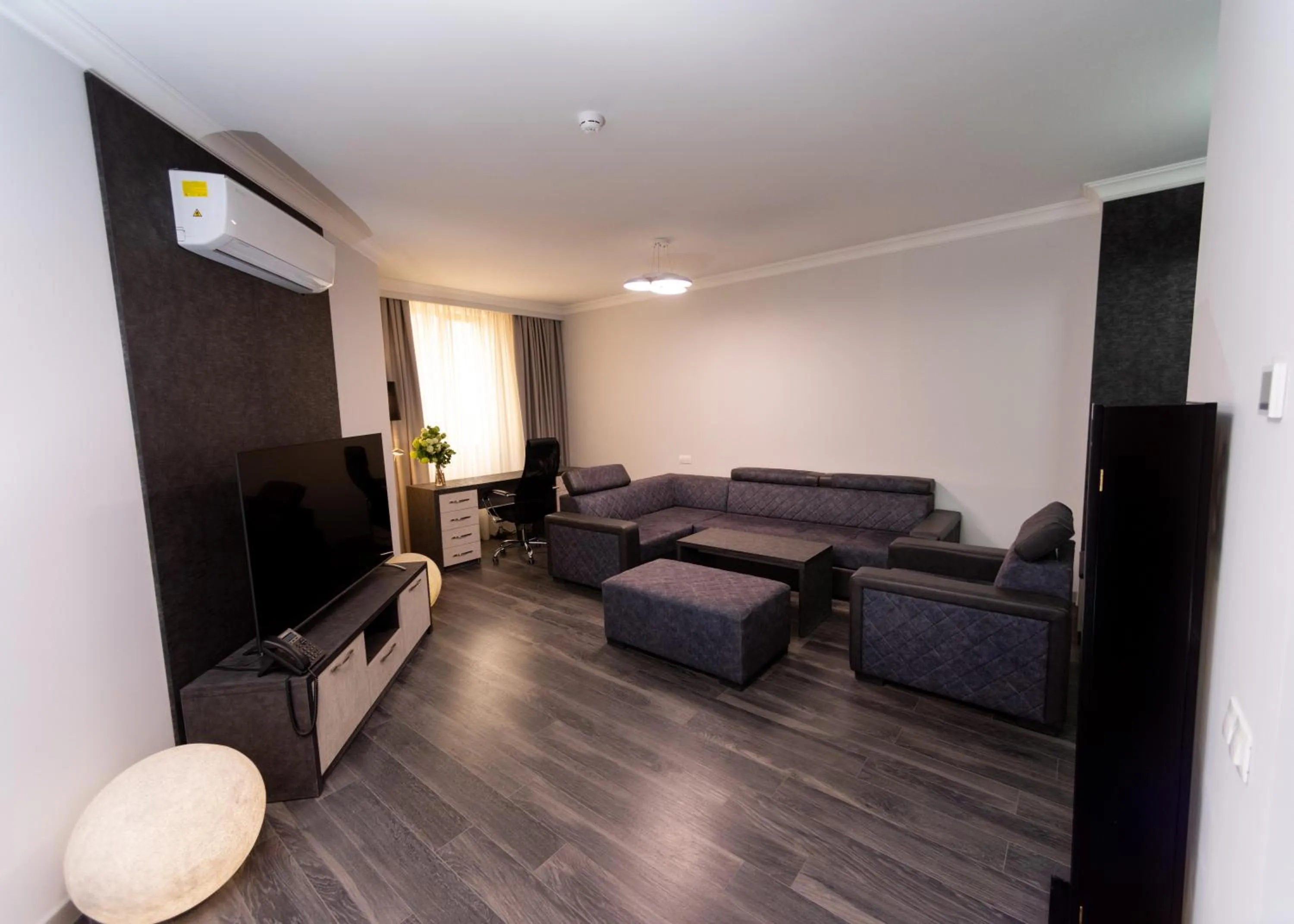 TV and multimedia in Downtown Suites Yerevan