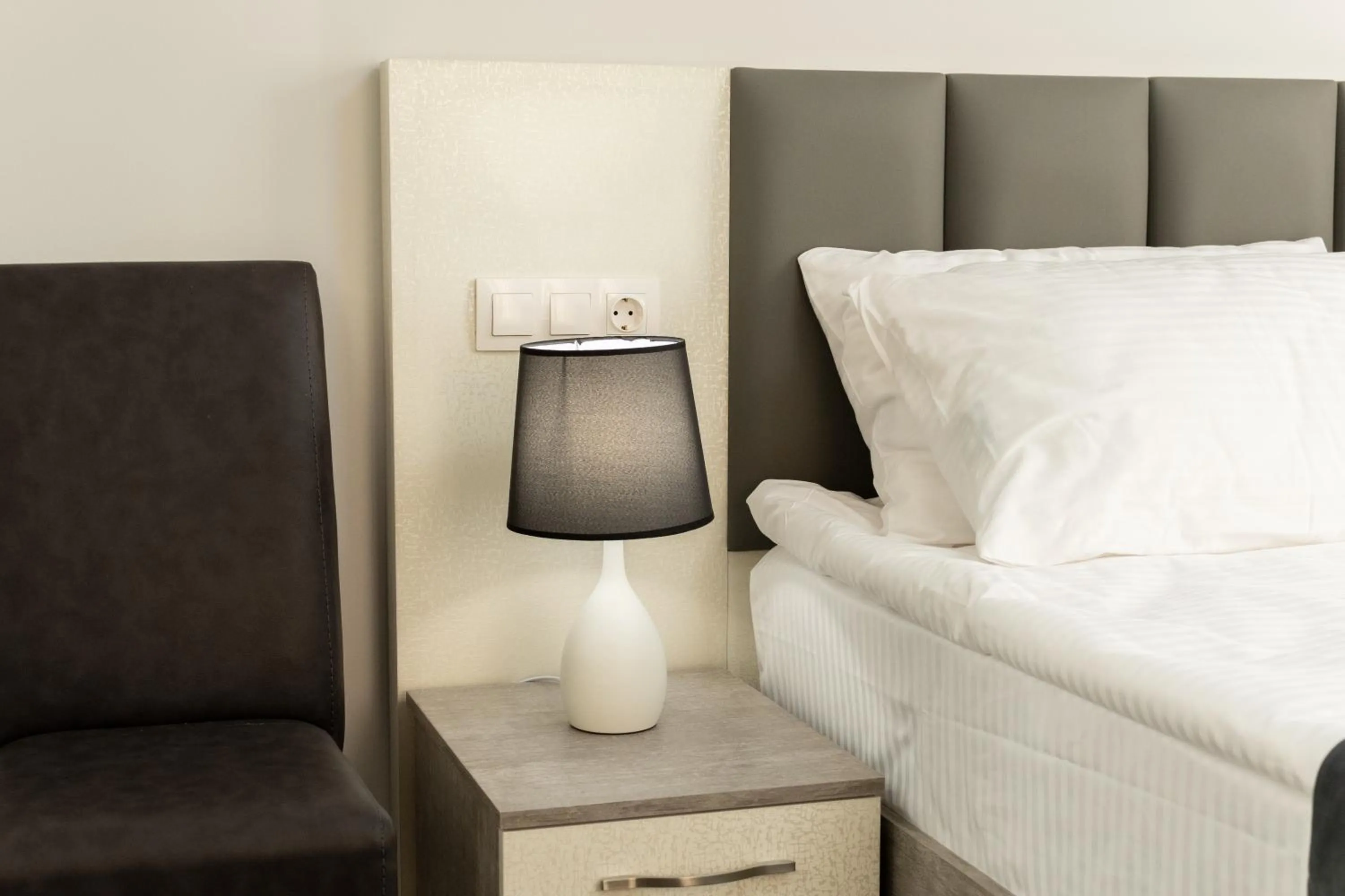 Bed in Downtown Suites Yerevan