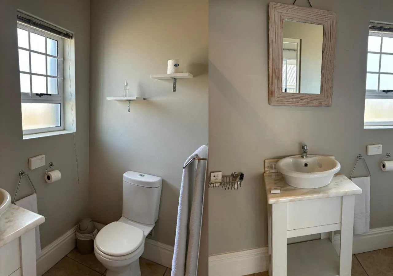 Toilet in Sir Roys at the Sea