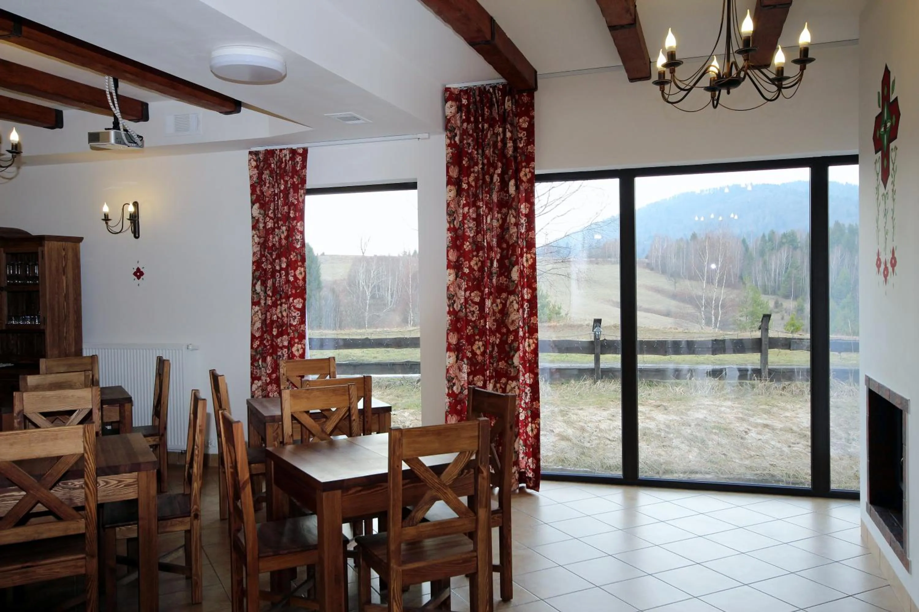 Communal lounge/ TV room in Gościniec Horb