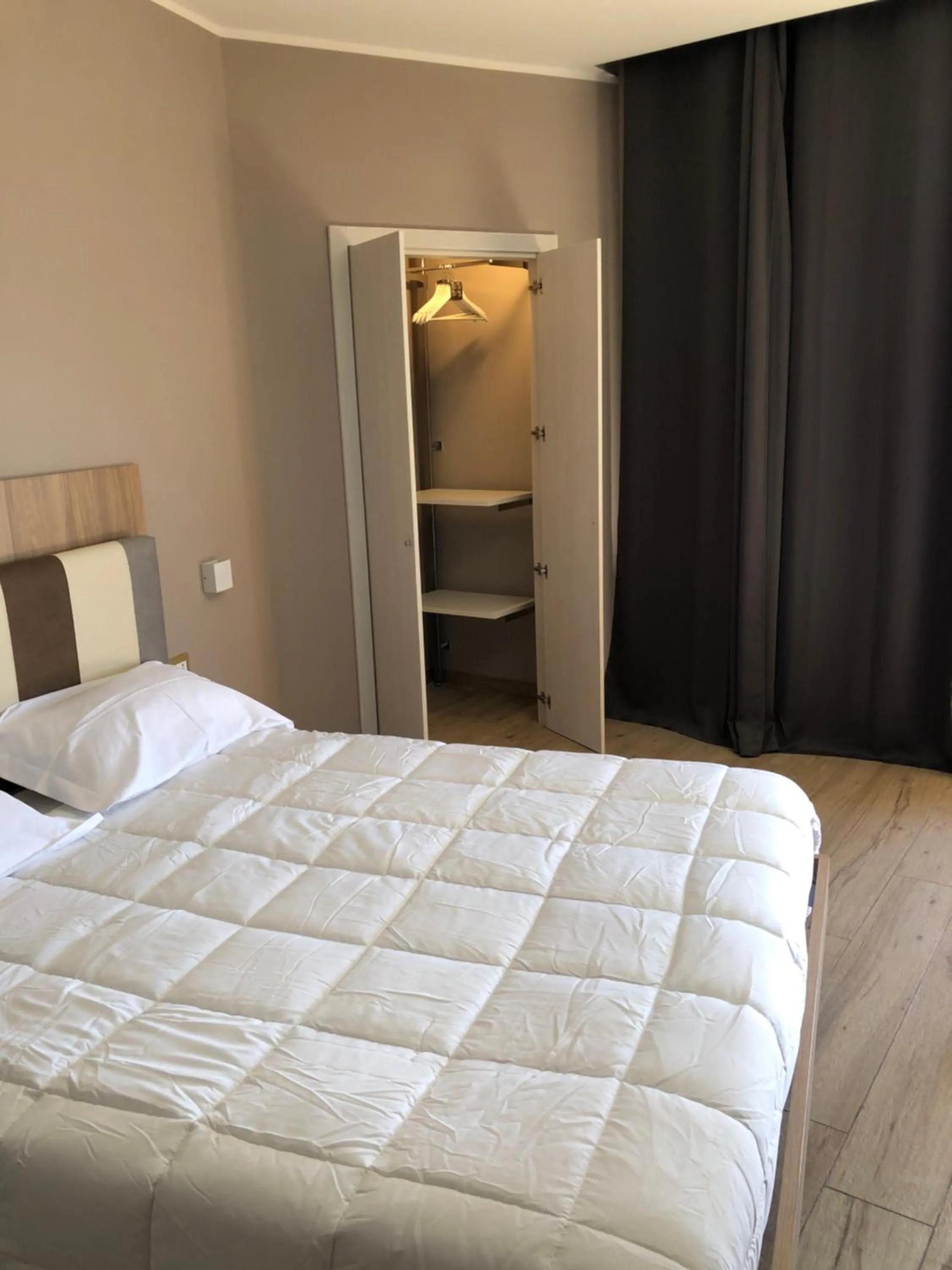 Bed in PANORAMIC SUITE