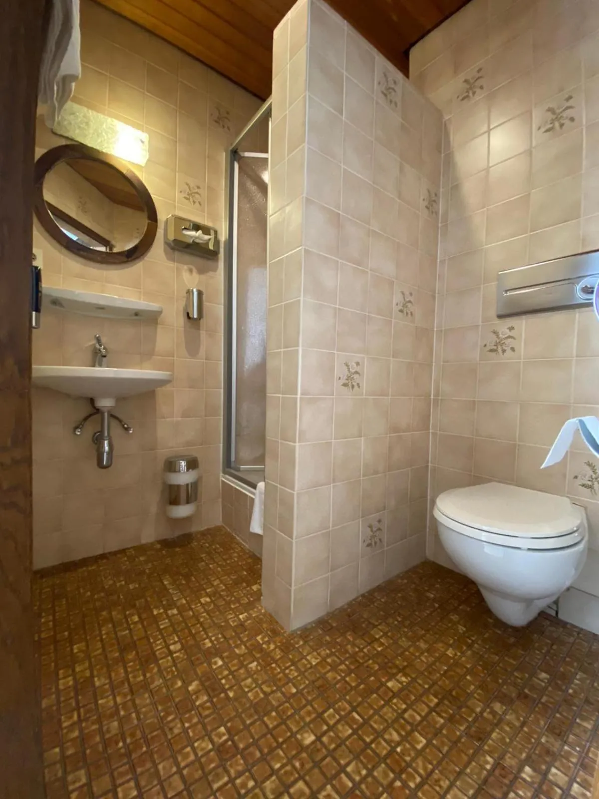 Bathroom in Parkhotel