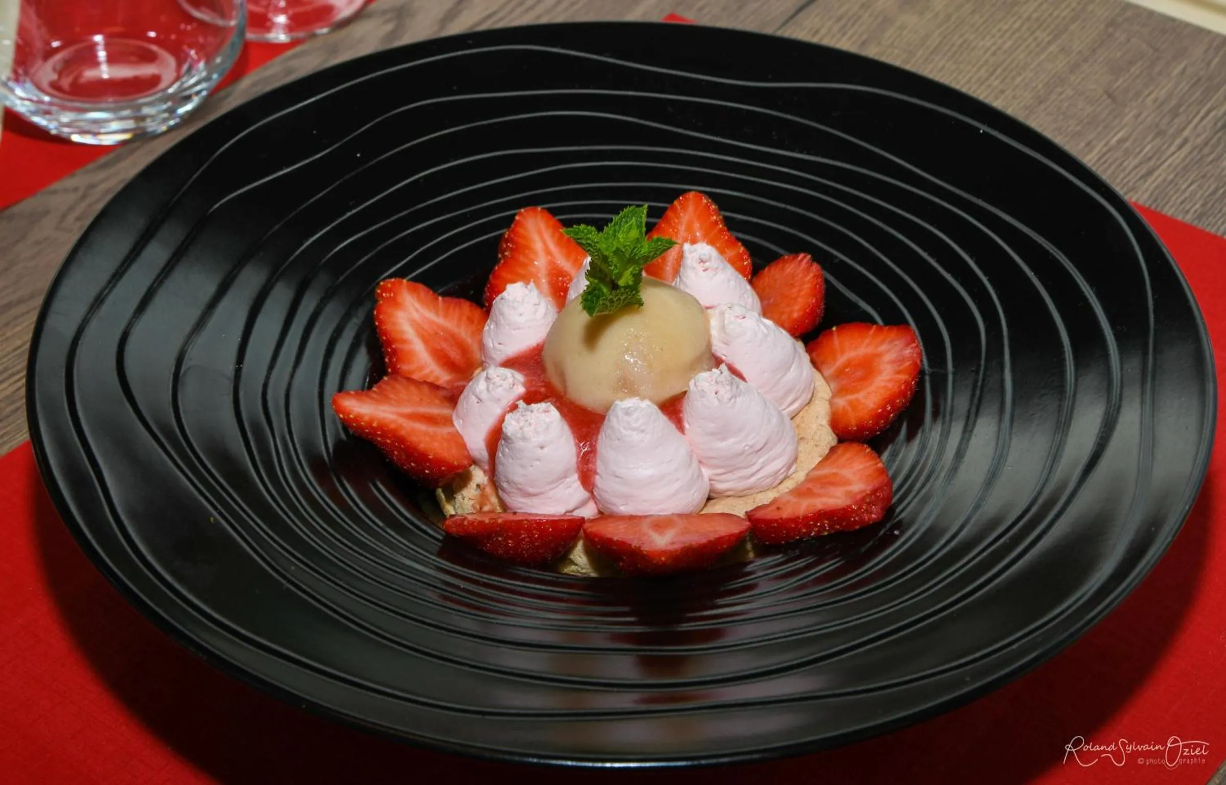 Meals in Logis Hôtel La Chaumière