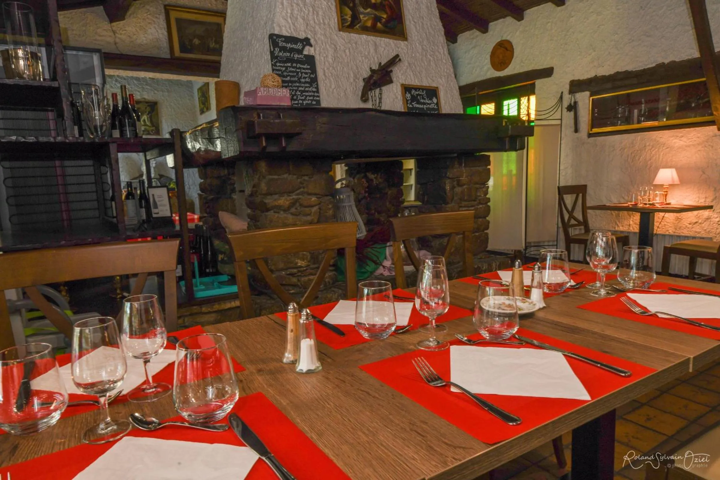 Restaurant/places to eat in Logis Hôtel La Chaumière