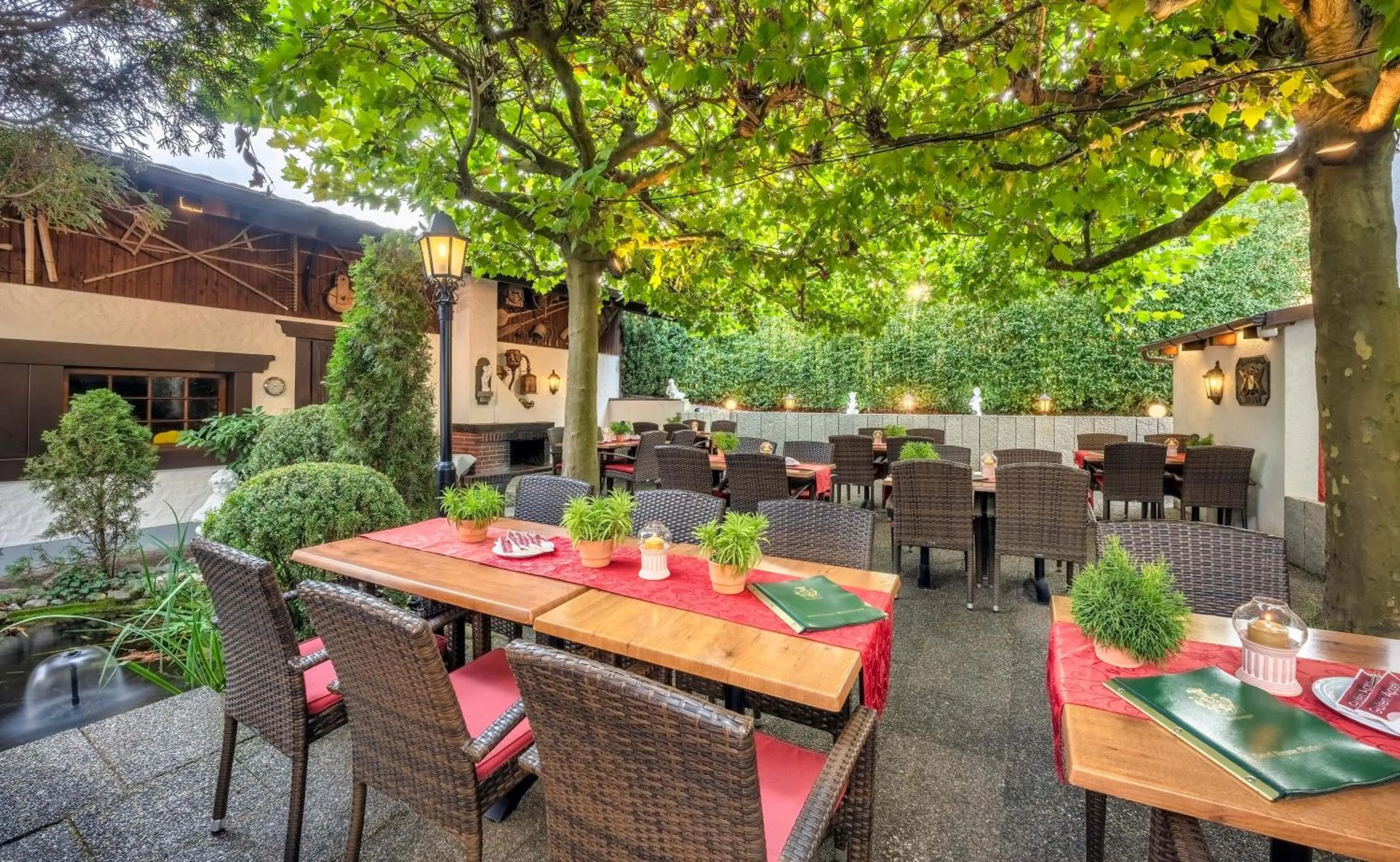 Restaurant/places to eat in Hotel Krone