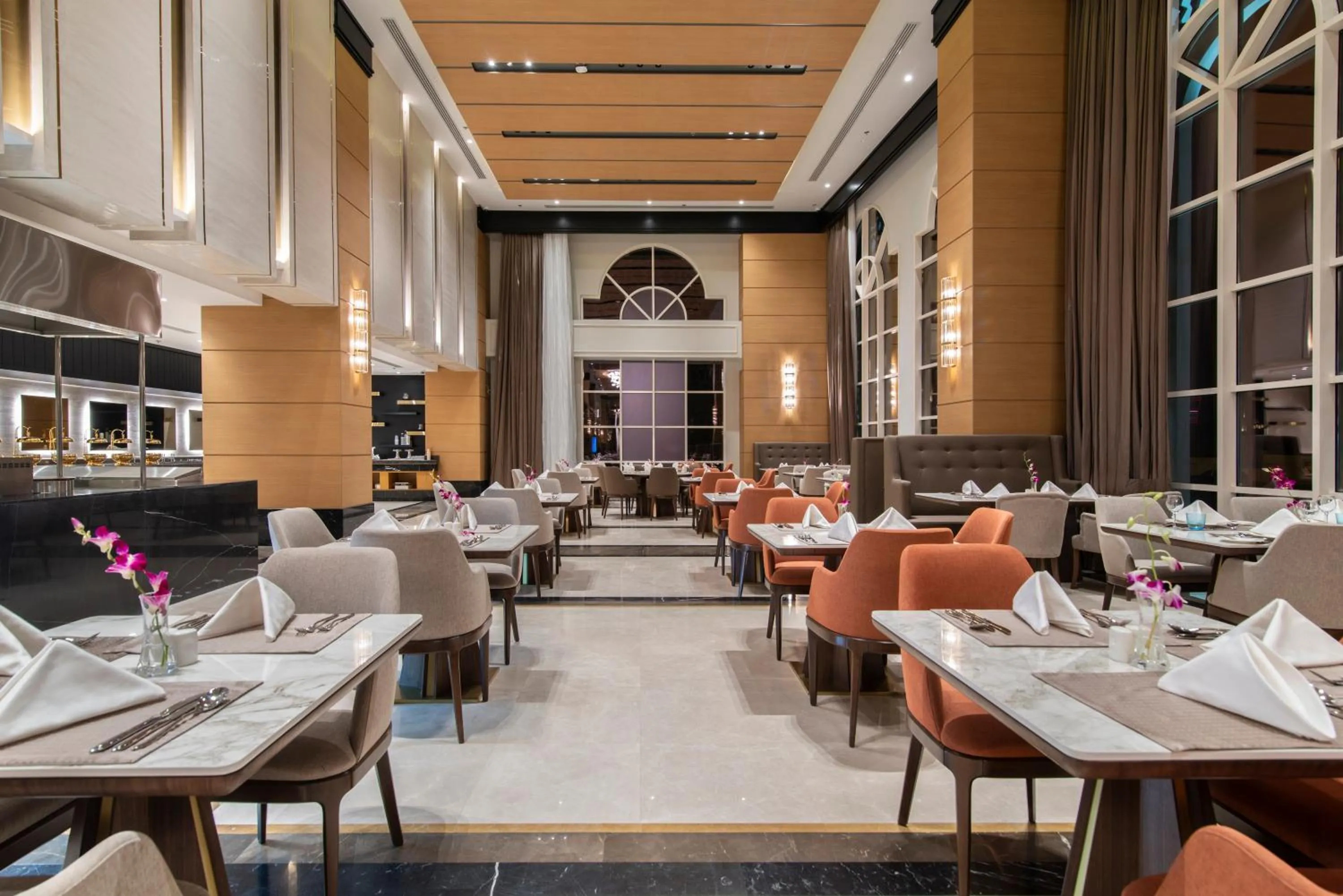 Restaurant/places to eat in Gardino Hotel & Residence