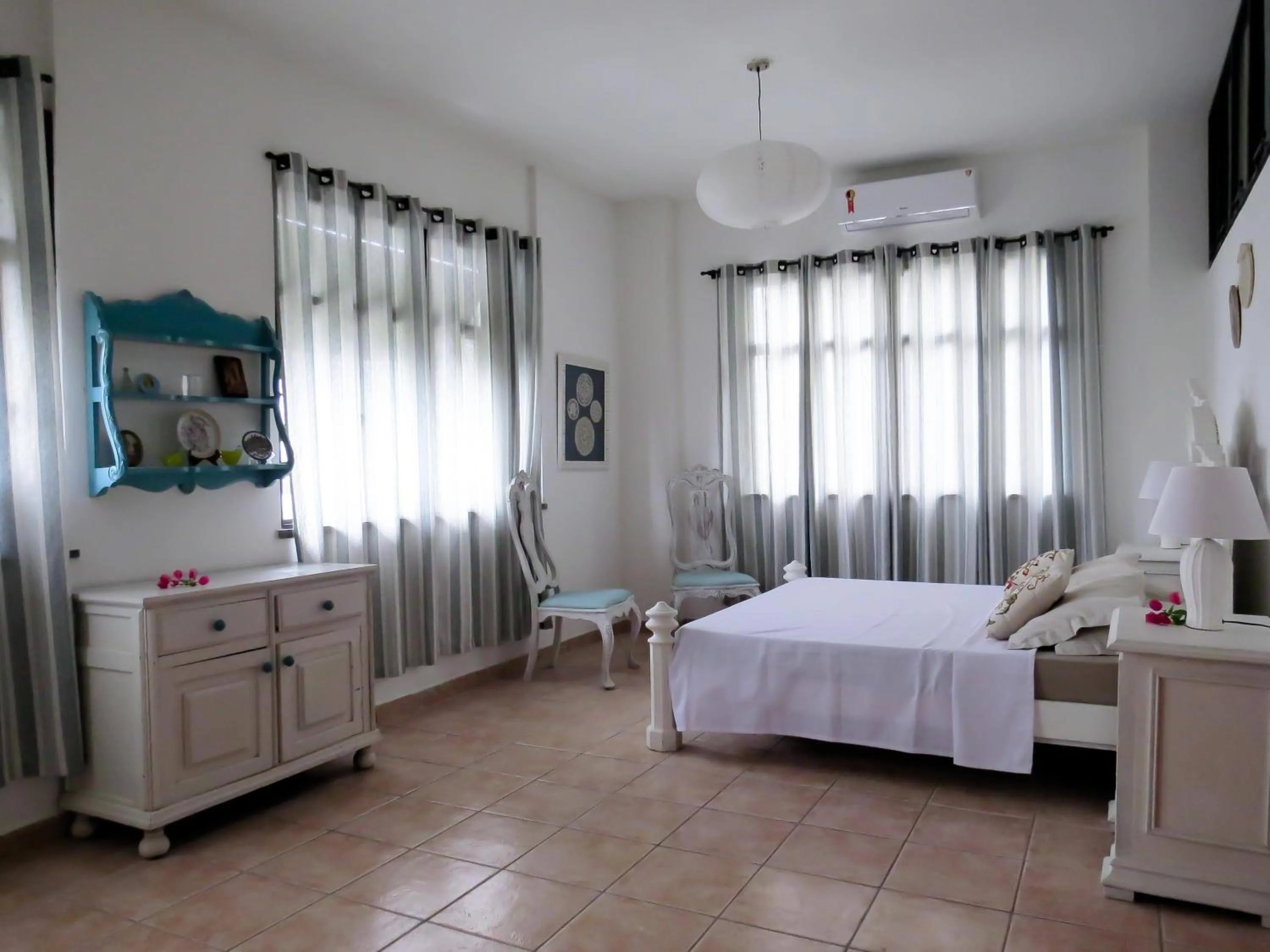 Photo of the whole room in Hotel Casa Dos Frades