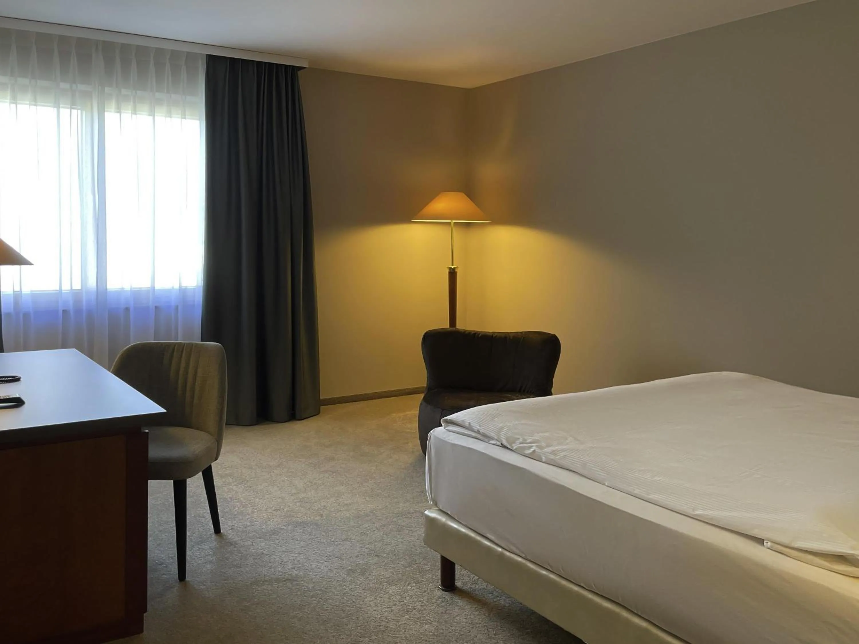Bedroom, Bed in Mercure Hotel Gera City